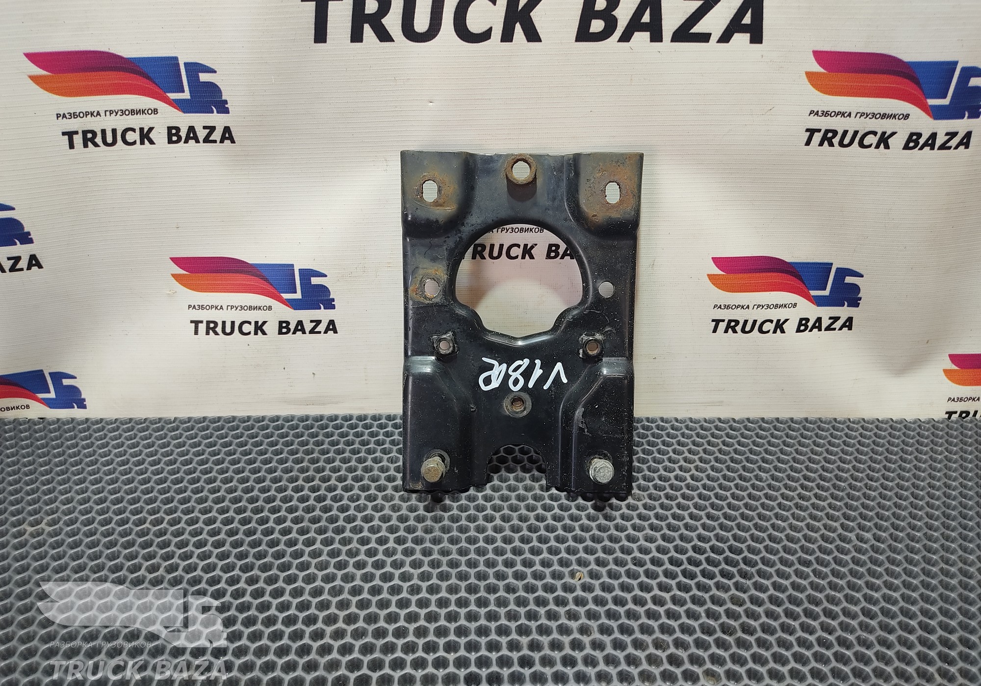 3175888 Кронштейн фары для Volvo FM III (с 2013)