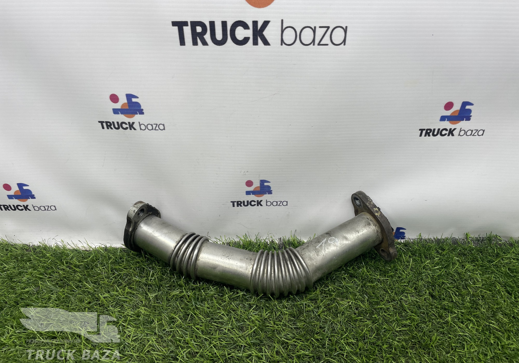 51081530047 Трубка картерных газов