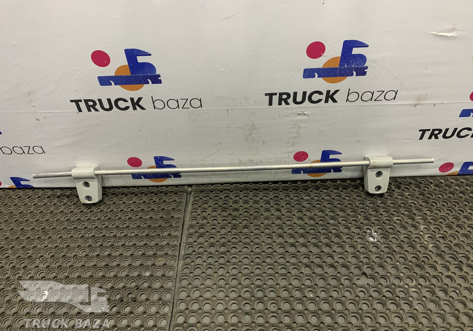 1938218 Опора спальной полки