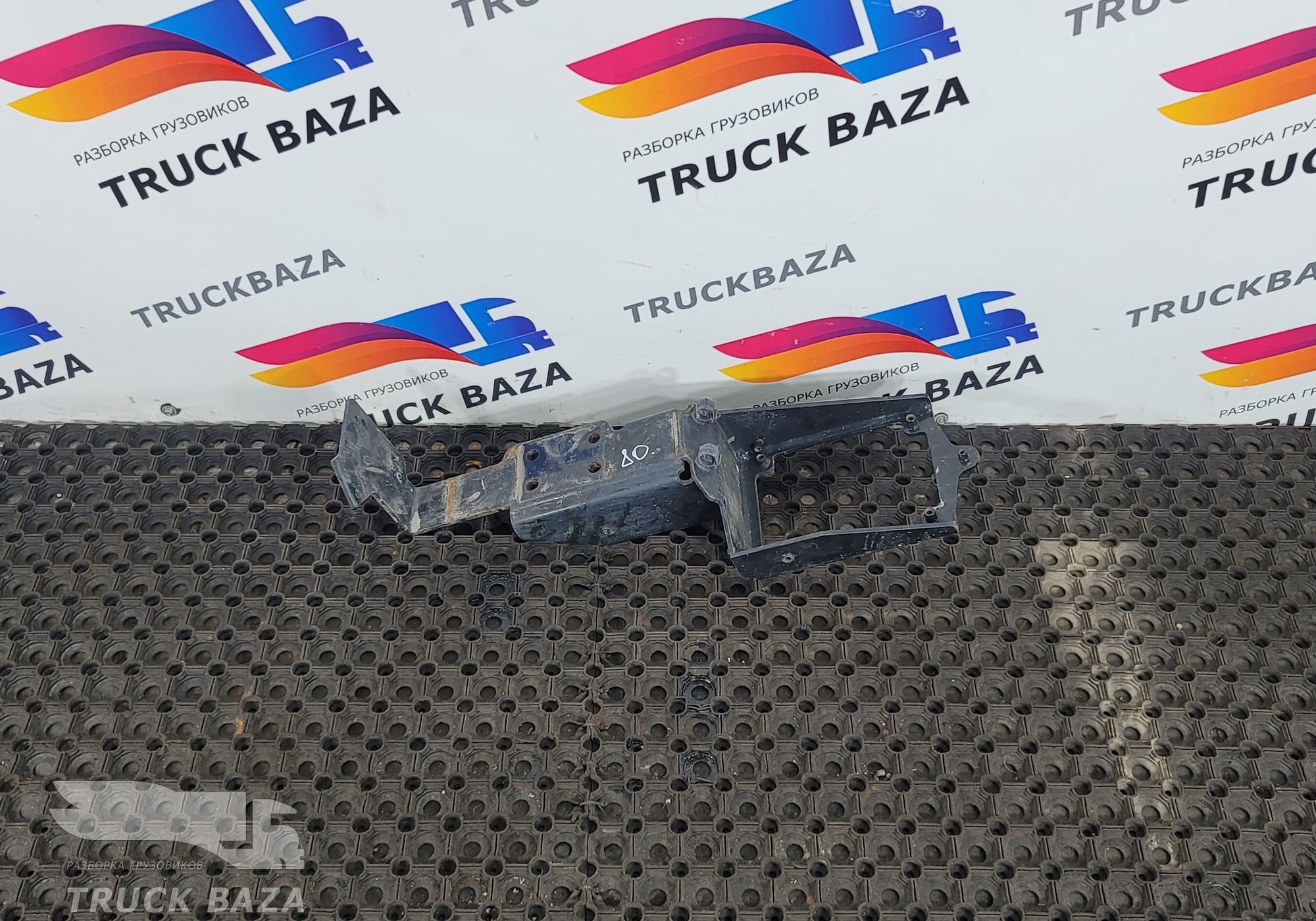 81155115119 Кронштейн насоса AdBlue для Man TGS II (с 2012)