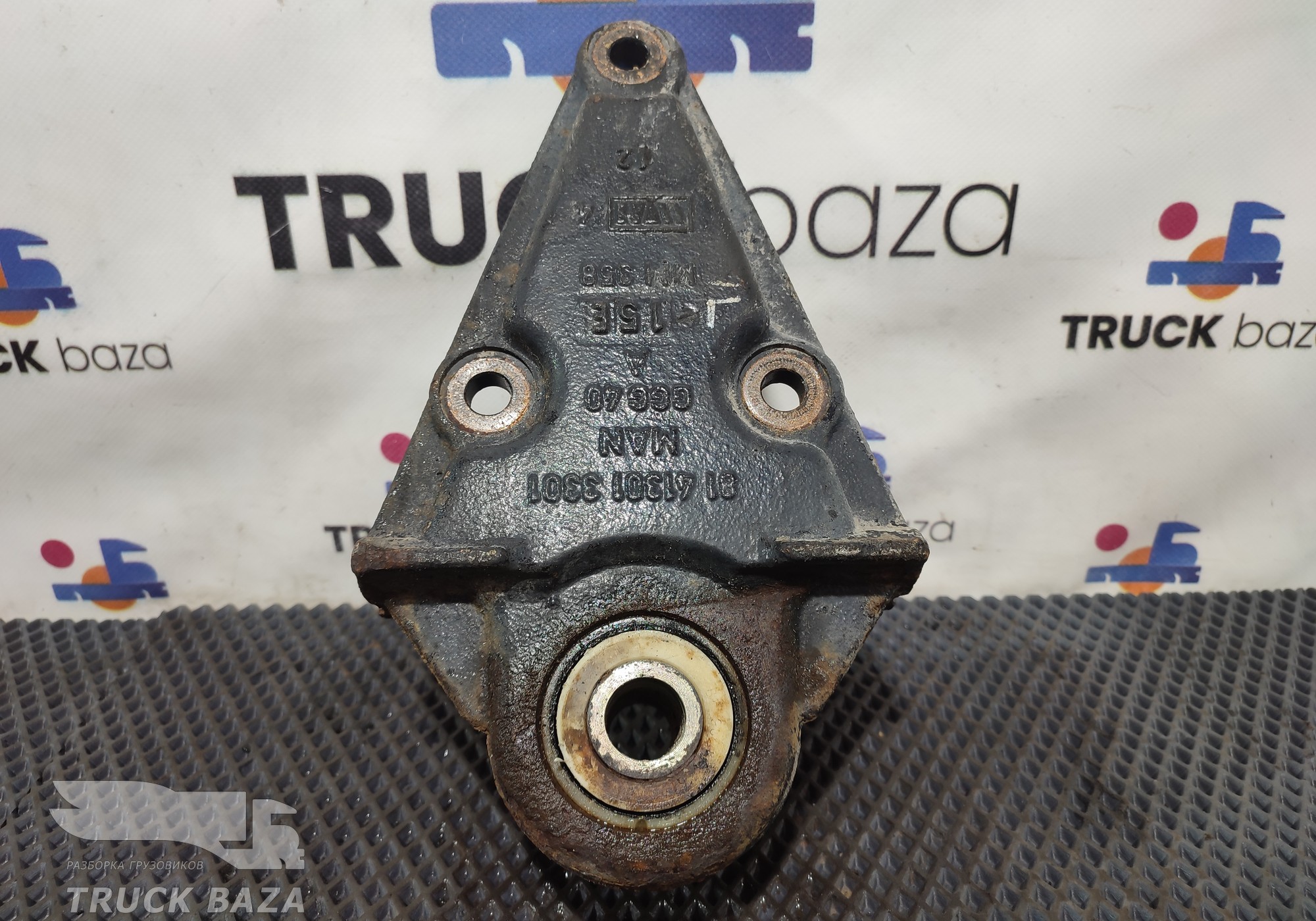 81413013301 Кронштейн передней рессоры для Man TGX