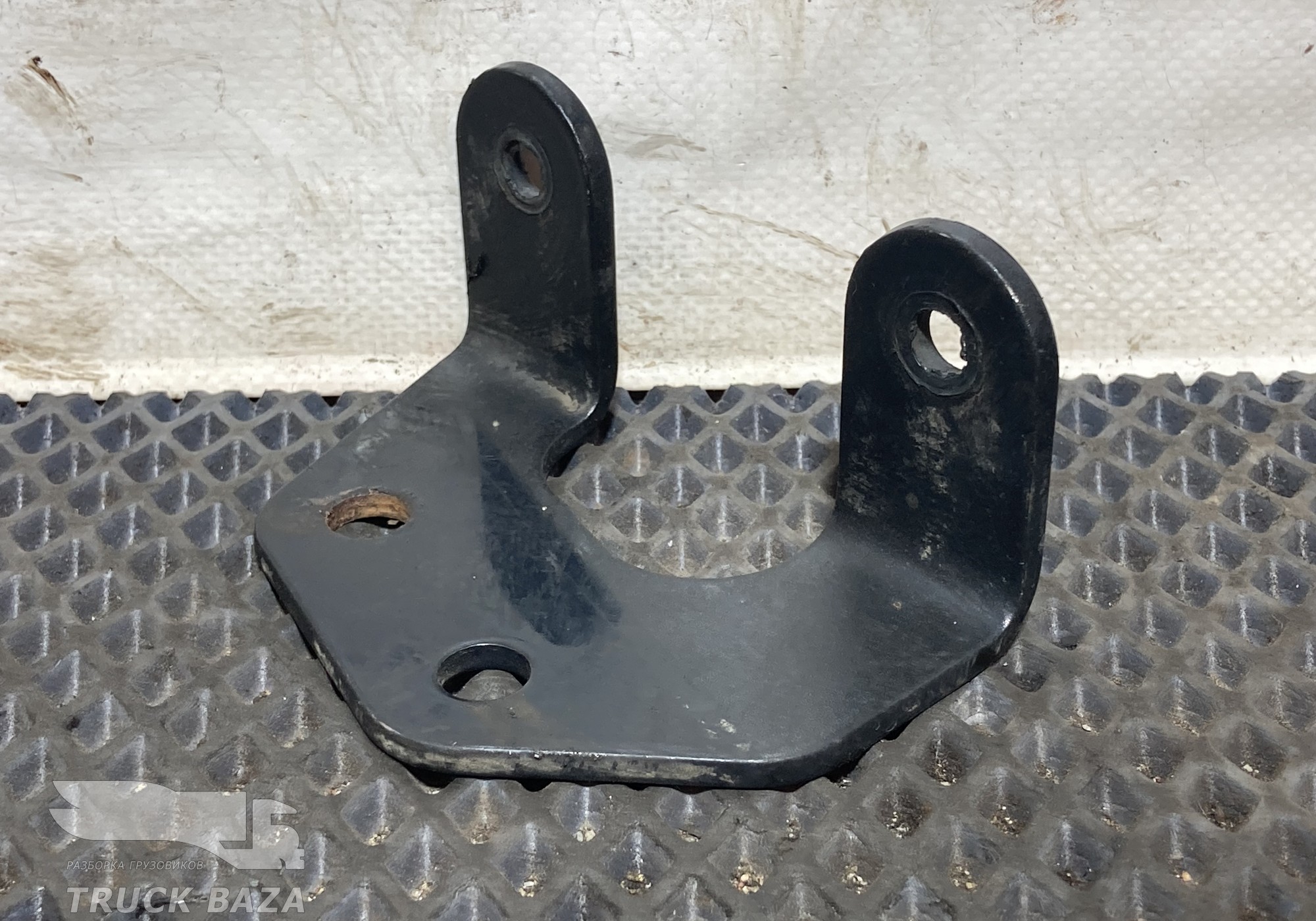 81517150559 Кронштейн ускорительного клапана для Man TGS II (с 2012)