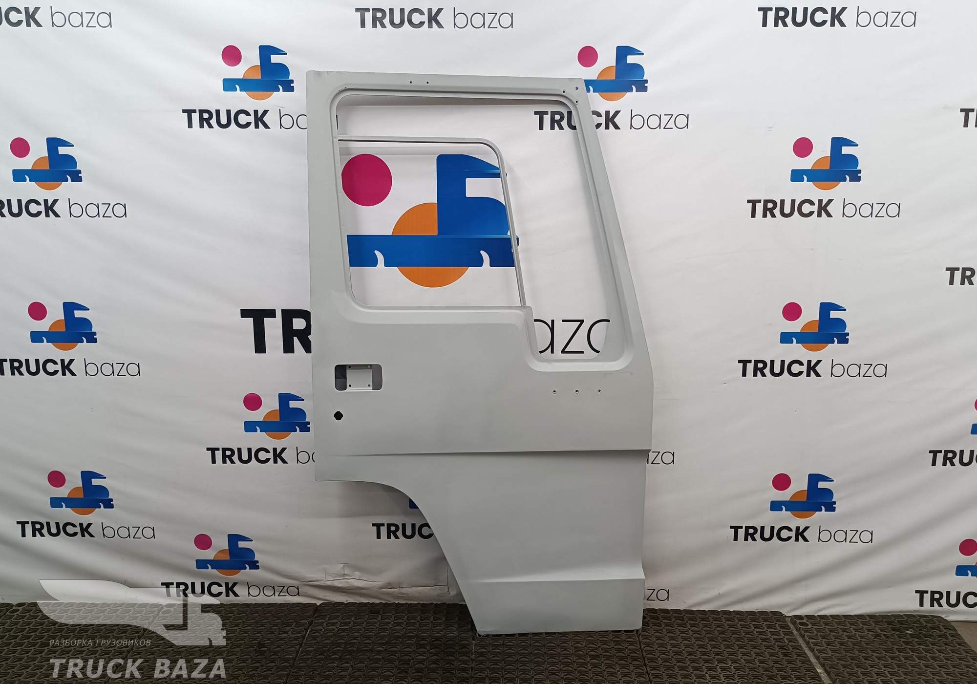 AZ1642210002 Каркас двери правой для Sinotruk Howo HW76