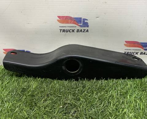 82338062 Кронштейн спойлера кабины для Renault T (с 2013)