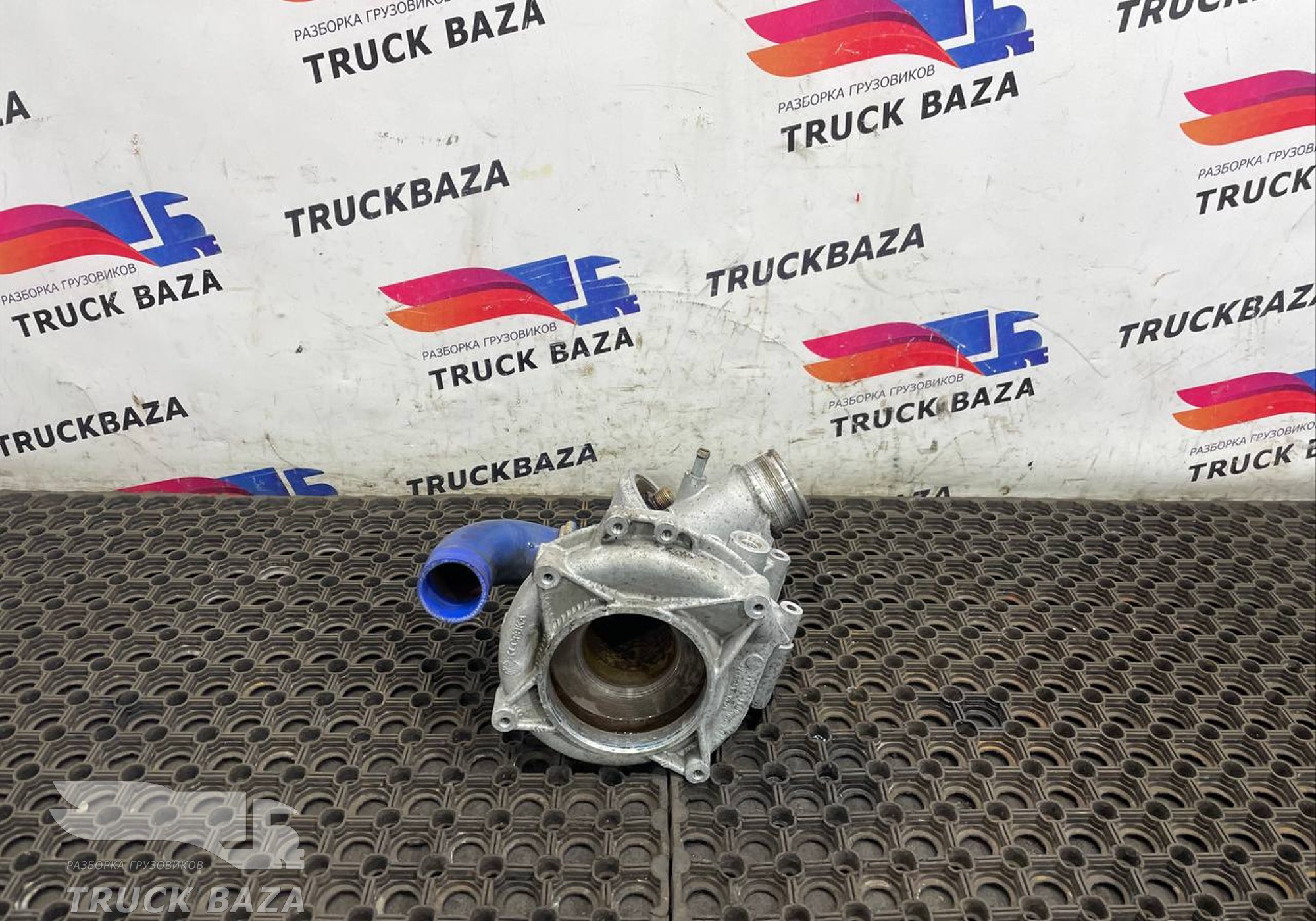 GC468505AG Насос водяной (помпа) для Ford F-MAX (с 2018)