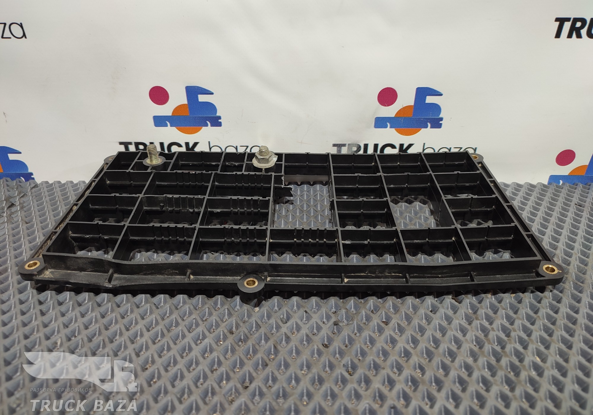 54904011100 Кронштейн проводки для КАМАЗ 5490 (с 2013)