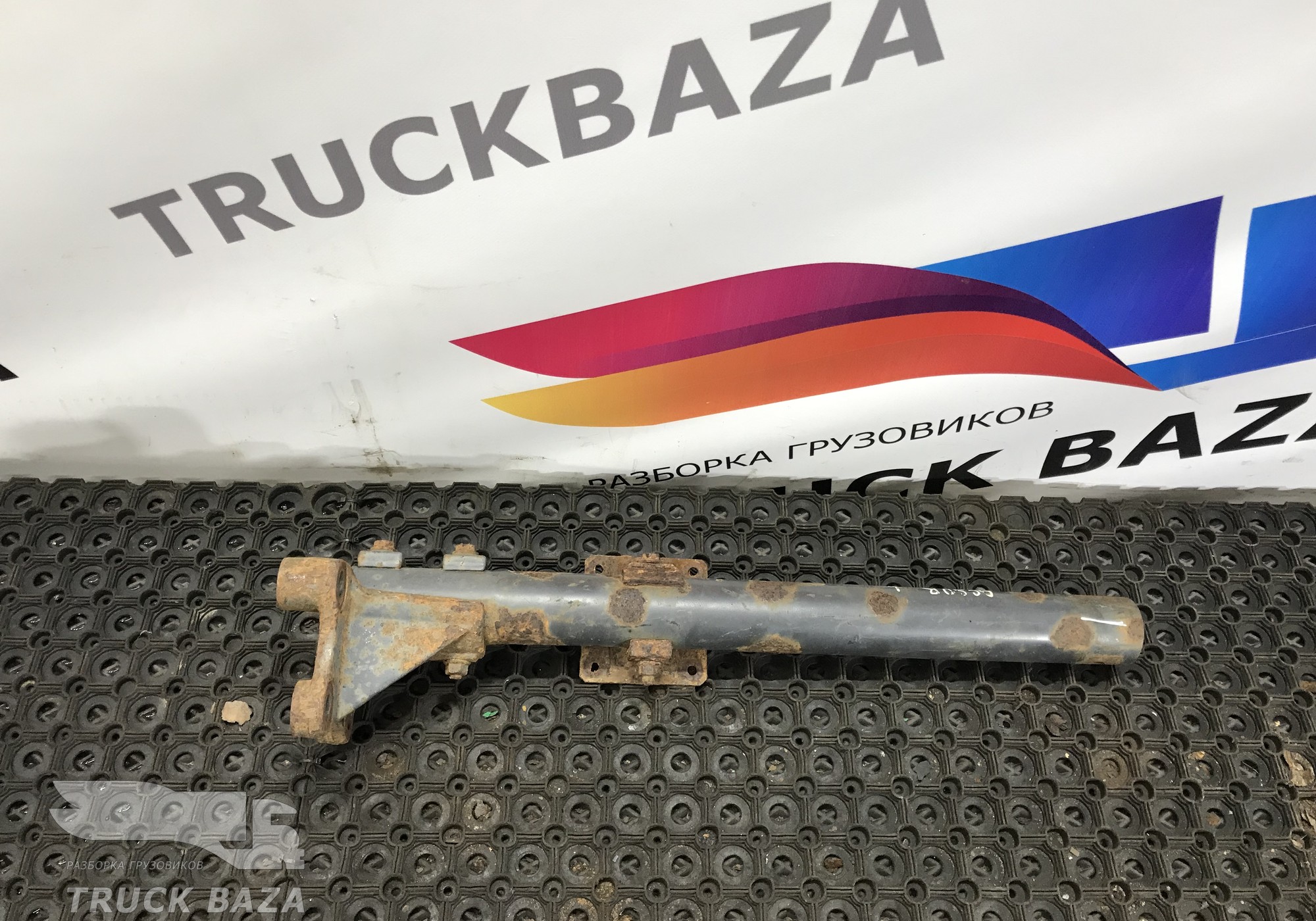 9415221992 Кронштейн крыла для Mercedes-Benz Axor
