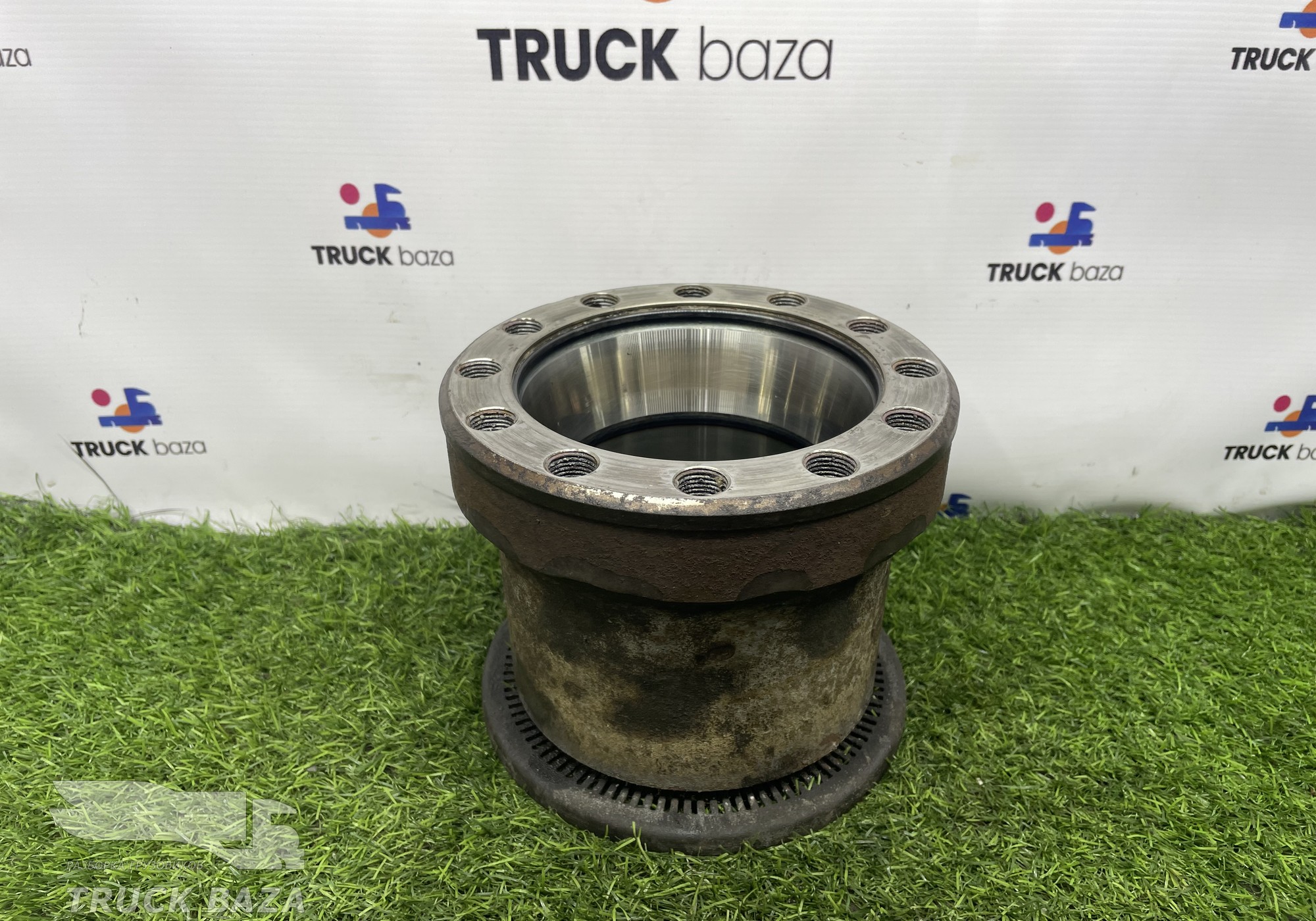 WG4071418068 Ступица передняя для Sinotruk Sitrak C7H