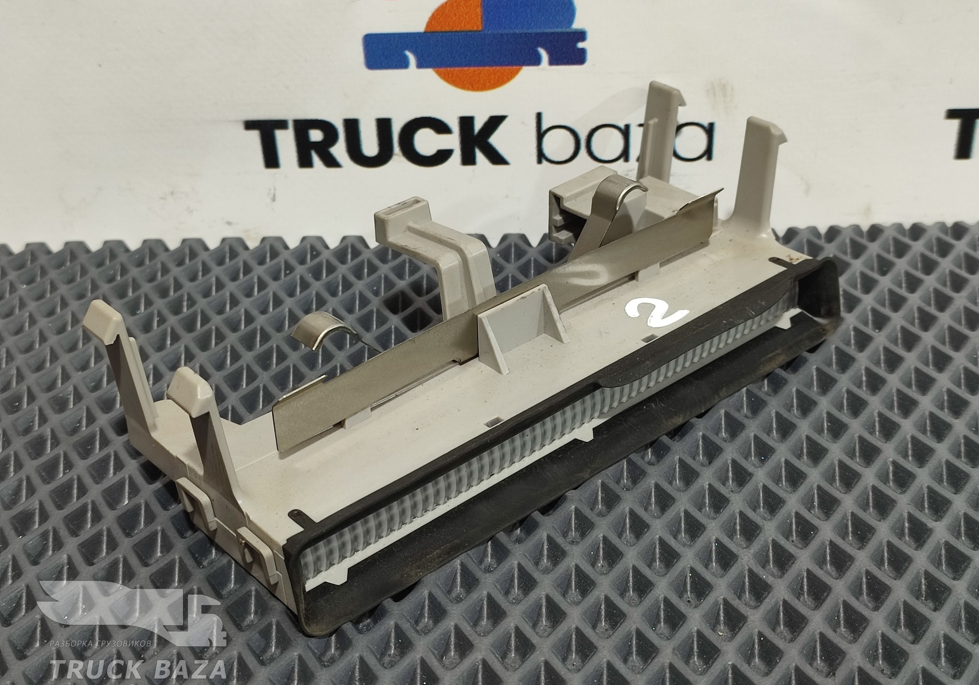 2038250 Плафон вещевого отделения для Scania 6-series R (с 2016)