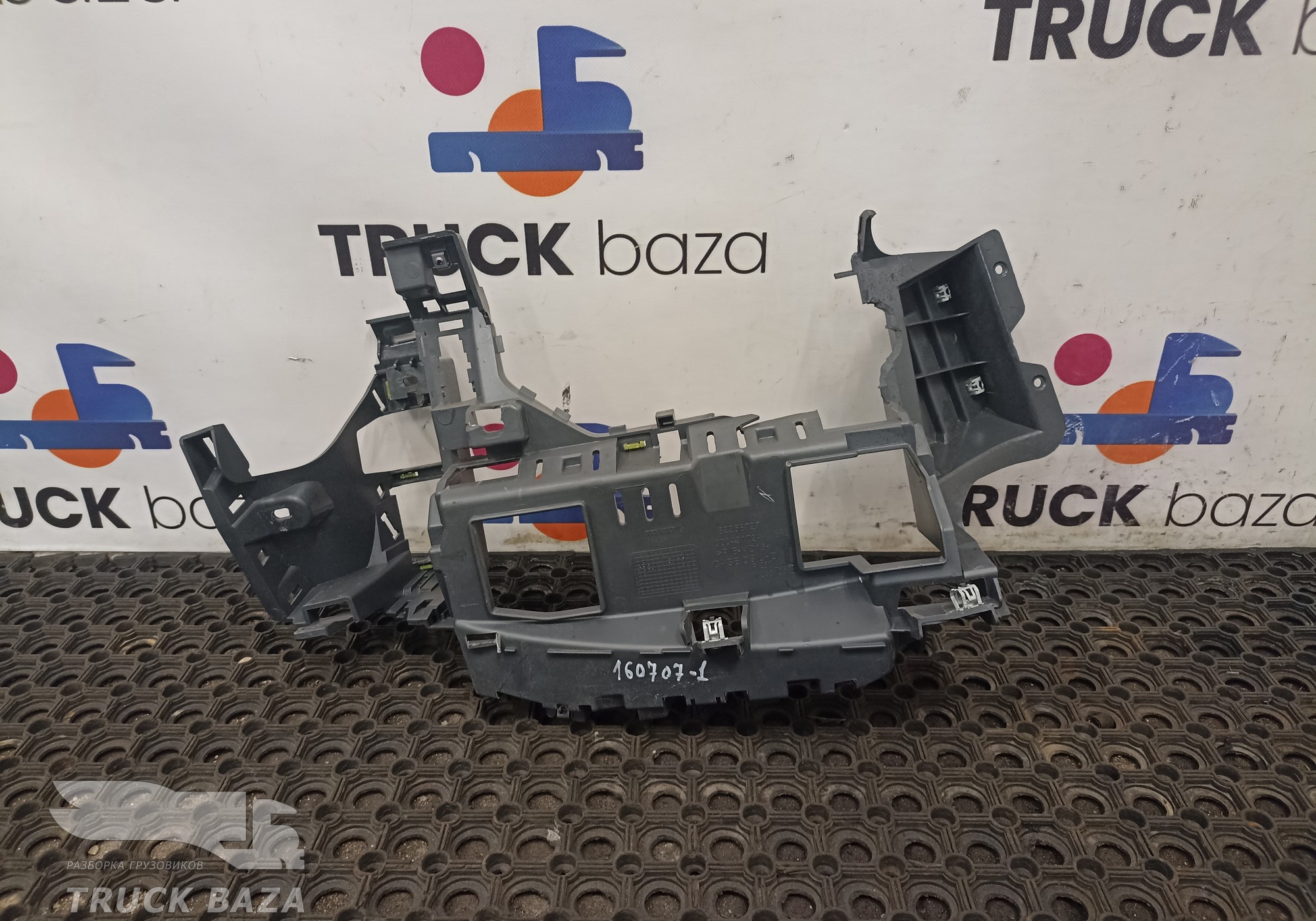 7482256727 Рамка панели приборов для Renault T (с 2013)