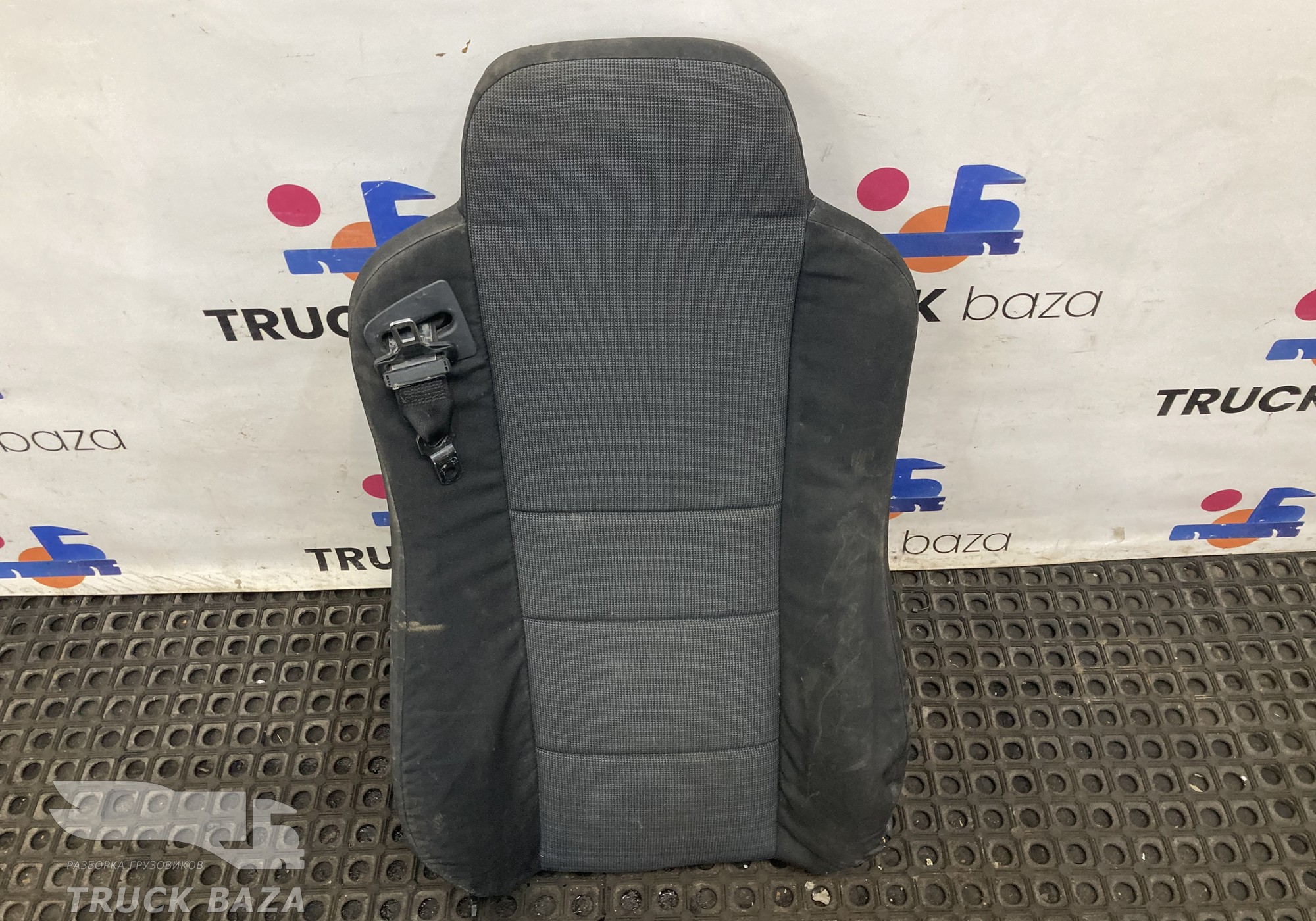 6702681012000 Спинка пассажирского сиденья для КАМАЗ 5490 (с 2013)