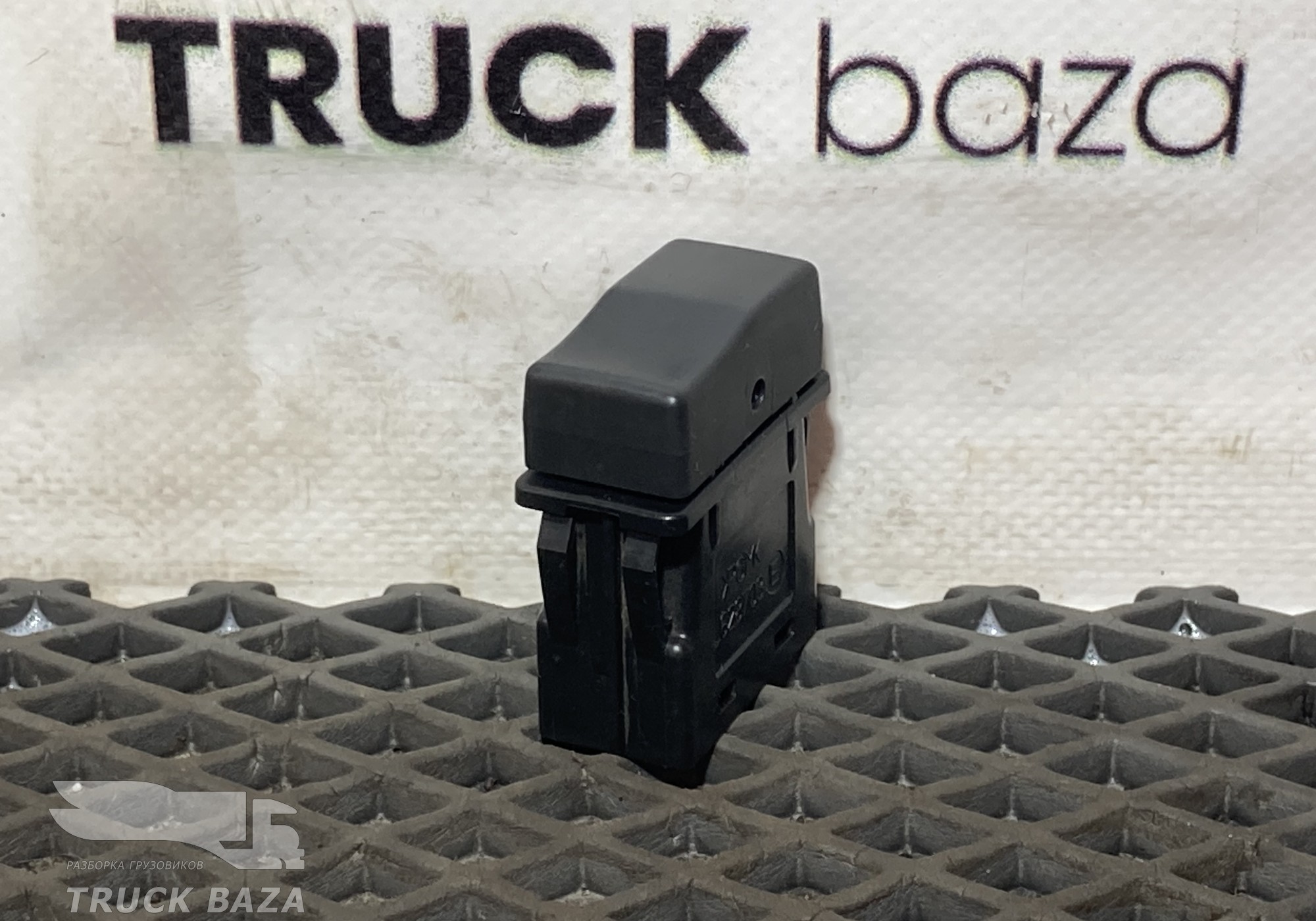 628703 Заглушка кнопки для Renault Premium II (с 2005 по 2013)