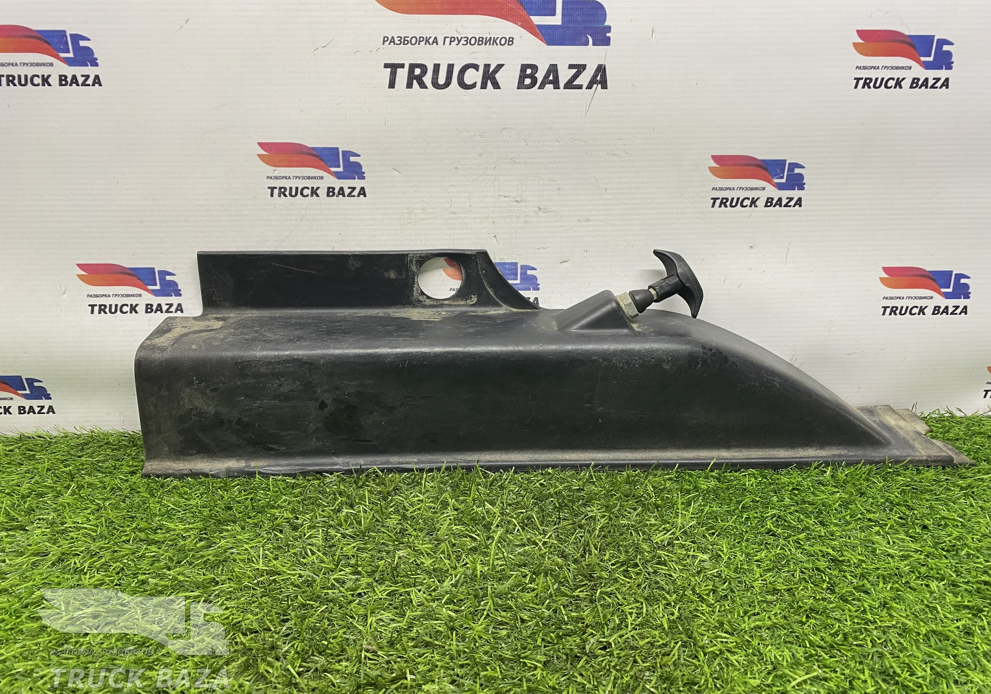 1368668 Накладка ручки бардачка левая для Daf XF105 (с 2006 по 2020)