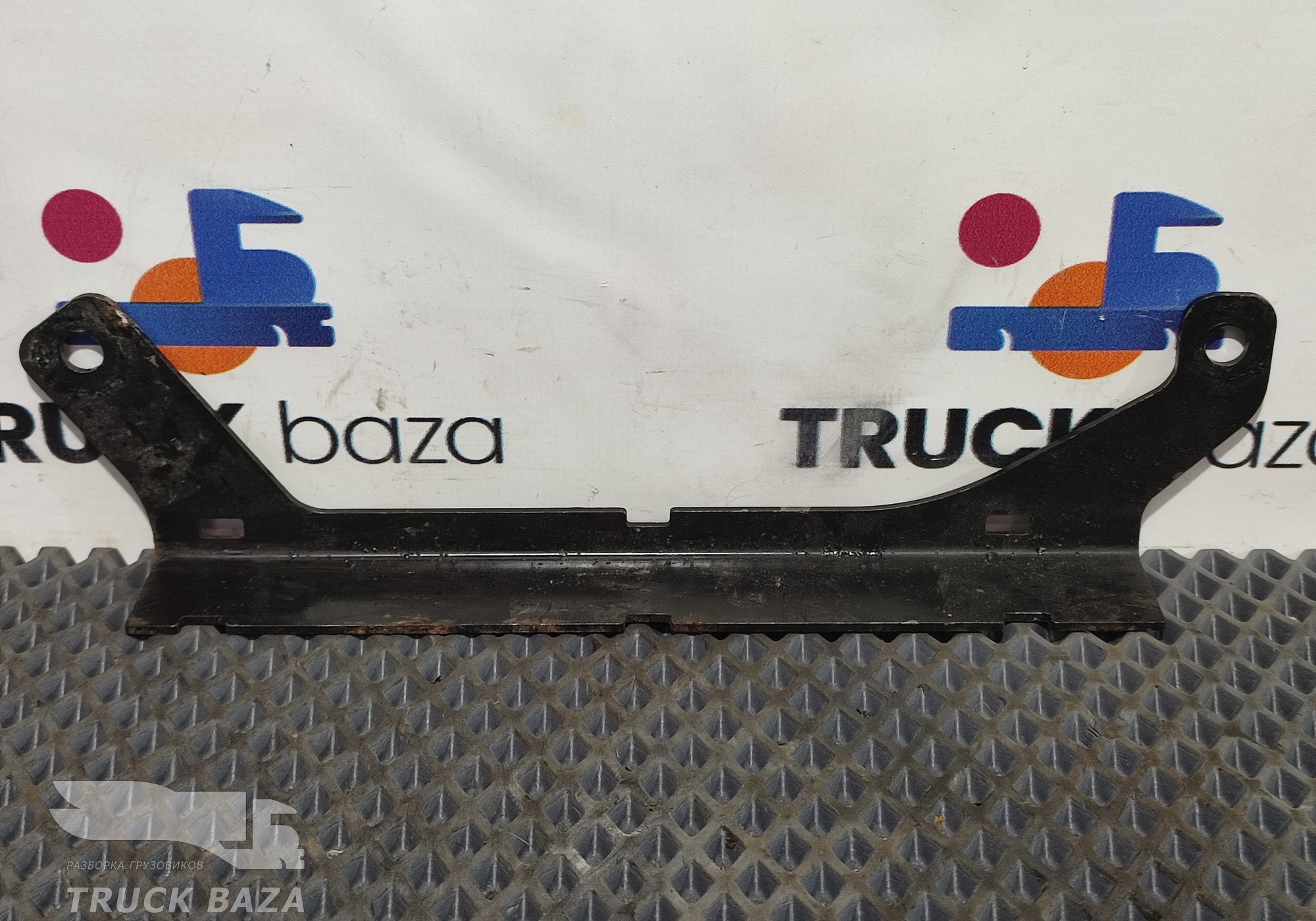 2233855 Кронштейн проводки двигателя