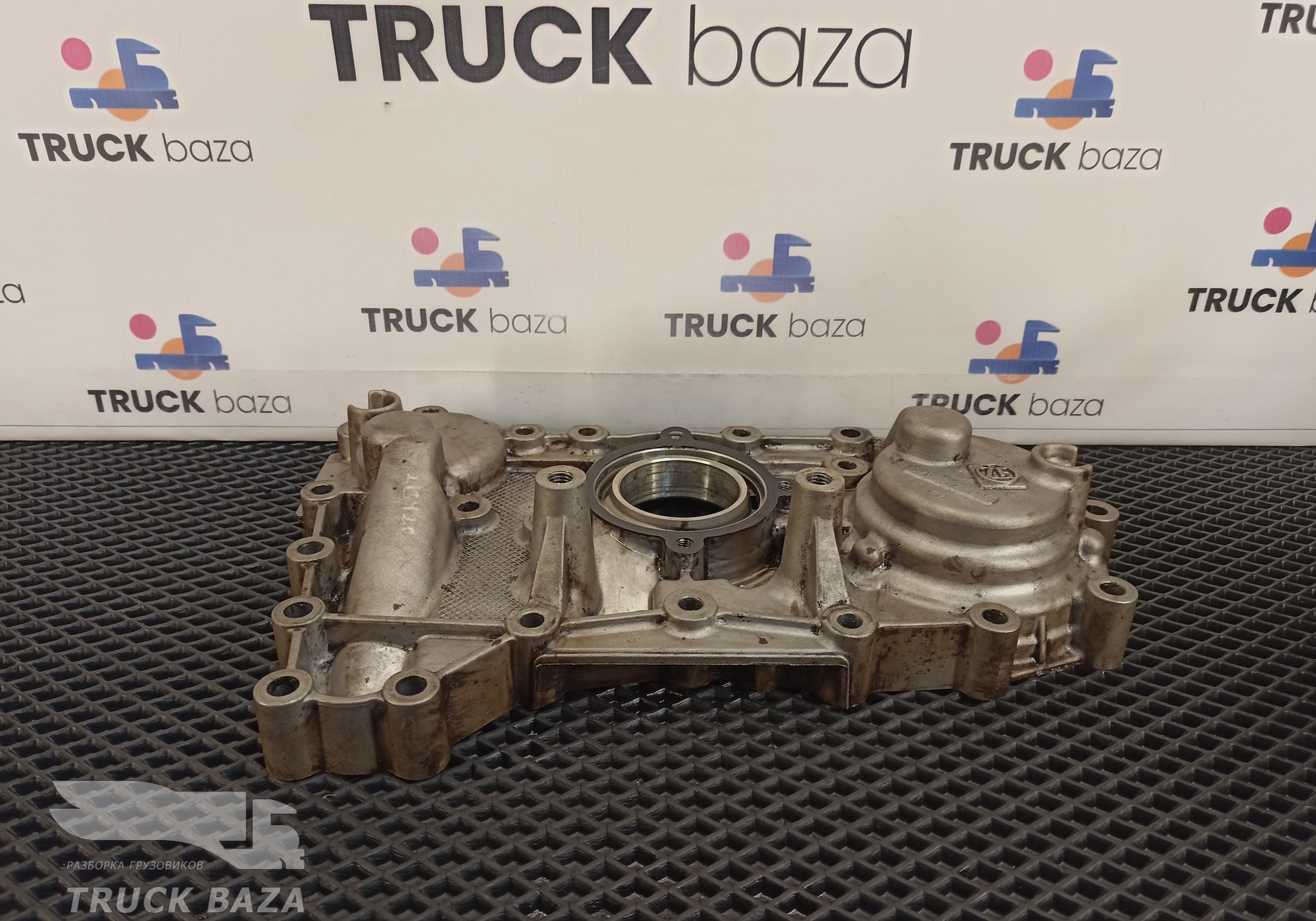 1328302096 Крышка КПП ZF для Man TGS I (с 2007)