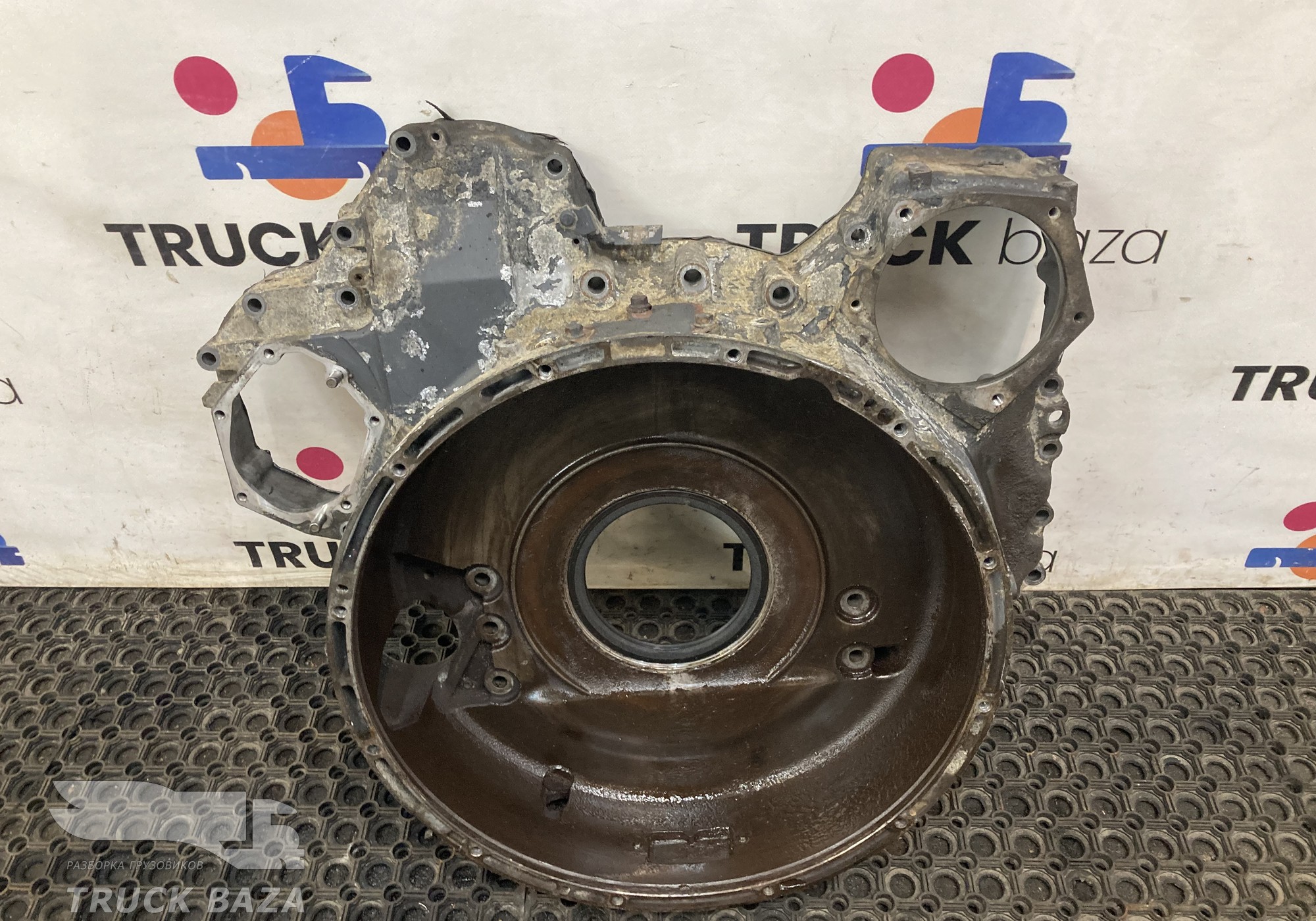 1940448 Кожух маховика