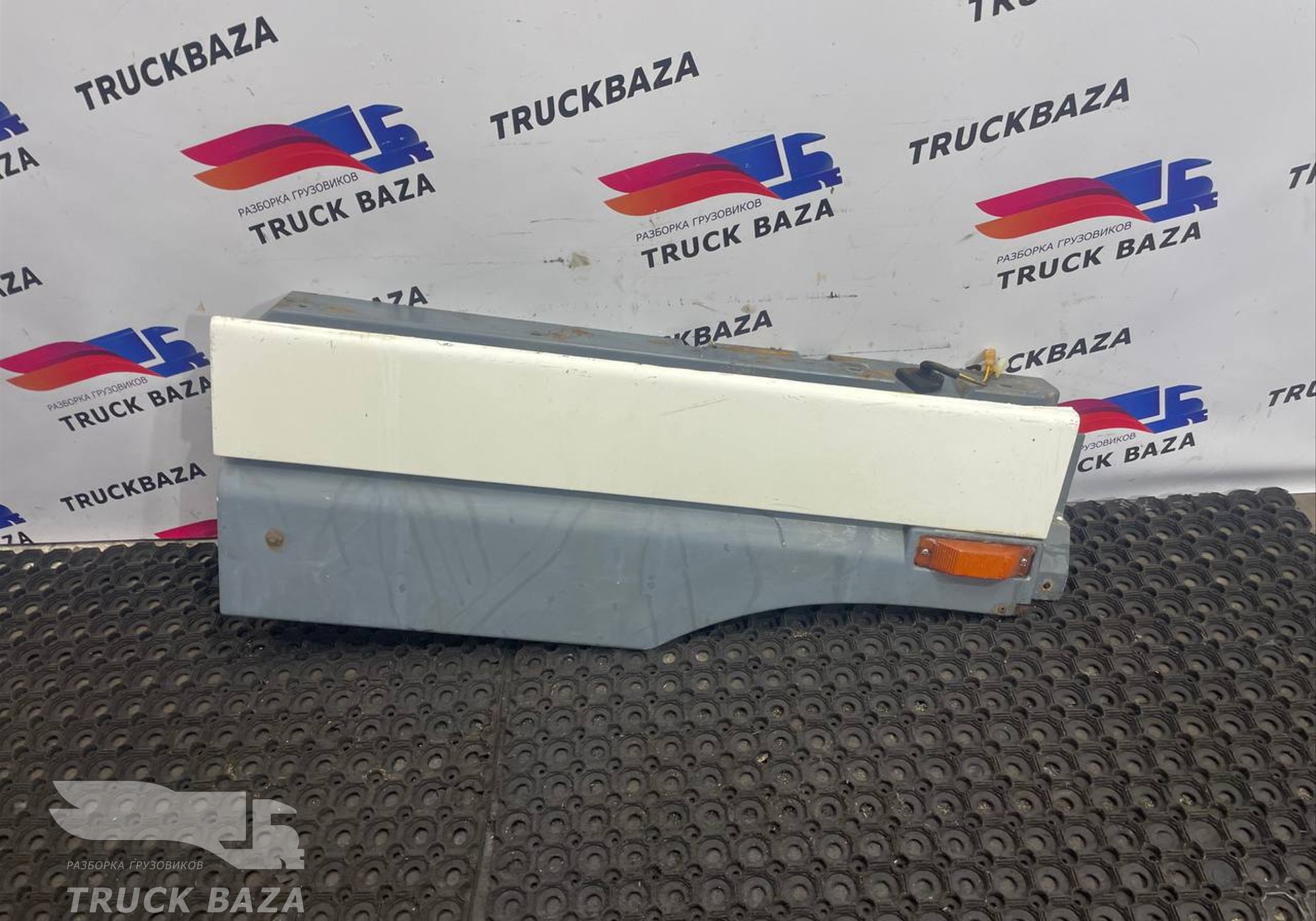 1441664 Продолжение крыла правого для Daf