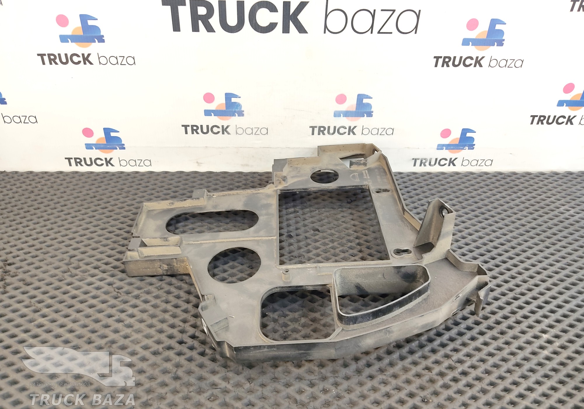 81617016350 Кронштейн усилителя торпедо левый для Man TGS II (с 2012)