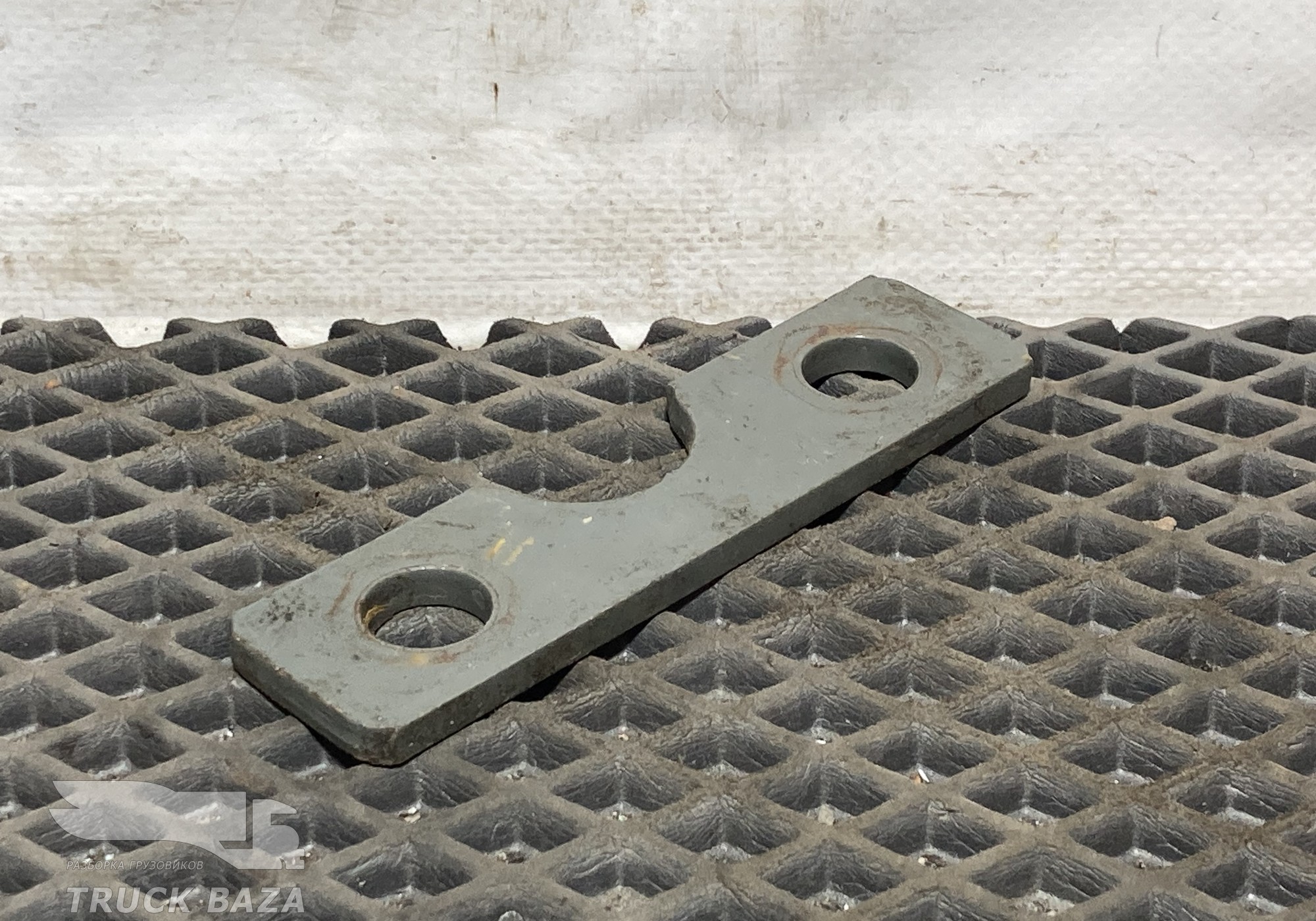 WG9925590113102650 Кронштейн задней подушки для Sinotruk Sitrak C7H