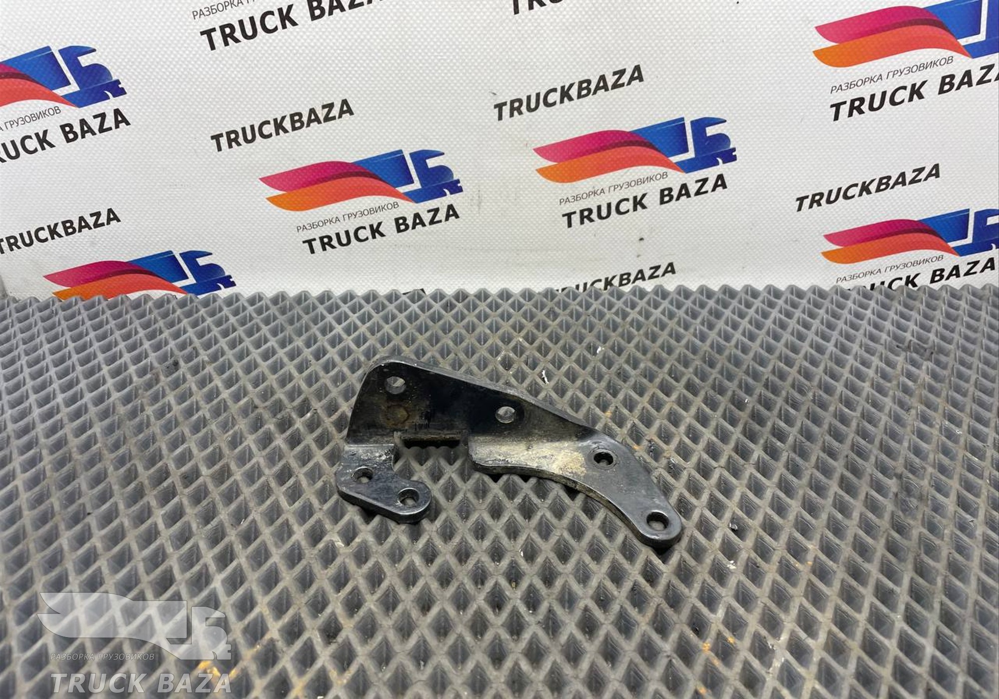 81517150337 Кронштейн электромагнитного клапана для Man TGX TG3 (с 2020)