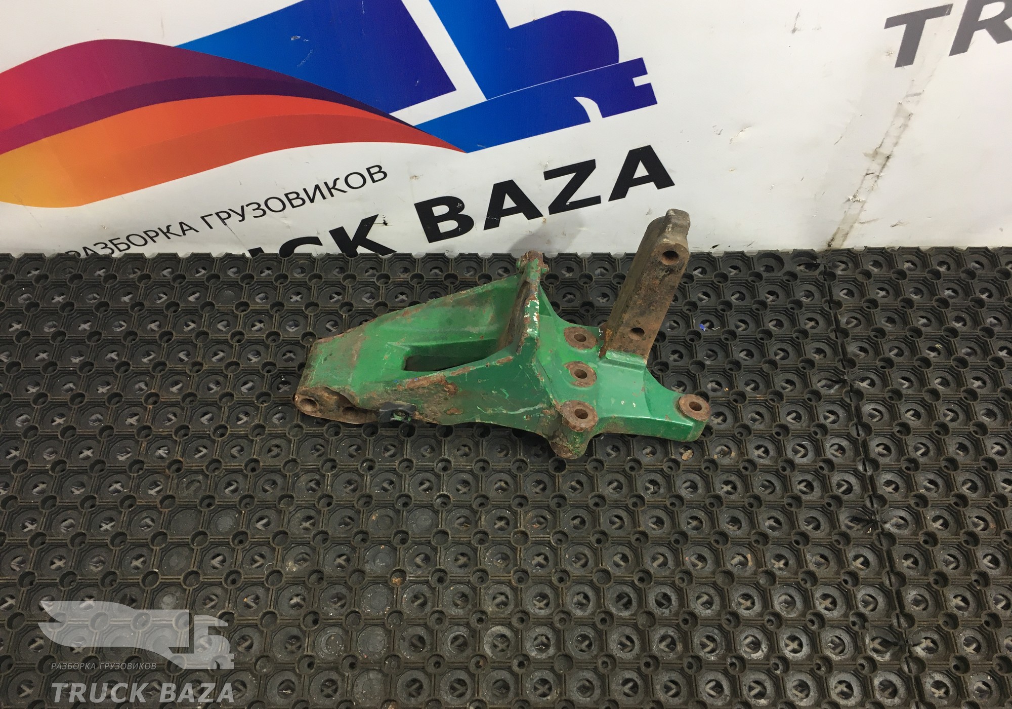 1395305 Кронштейн кабины задний правый для Daf CF II (с 2006 по 2013)