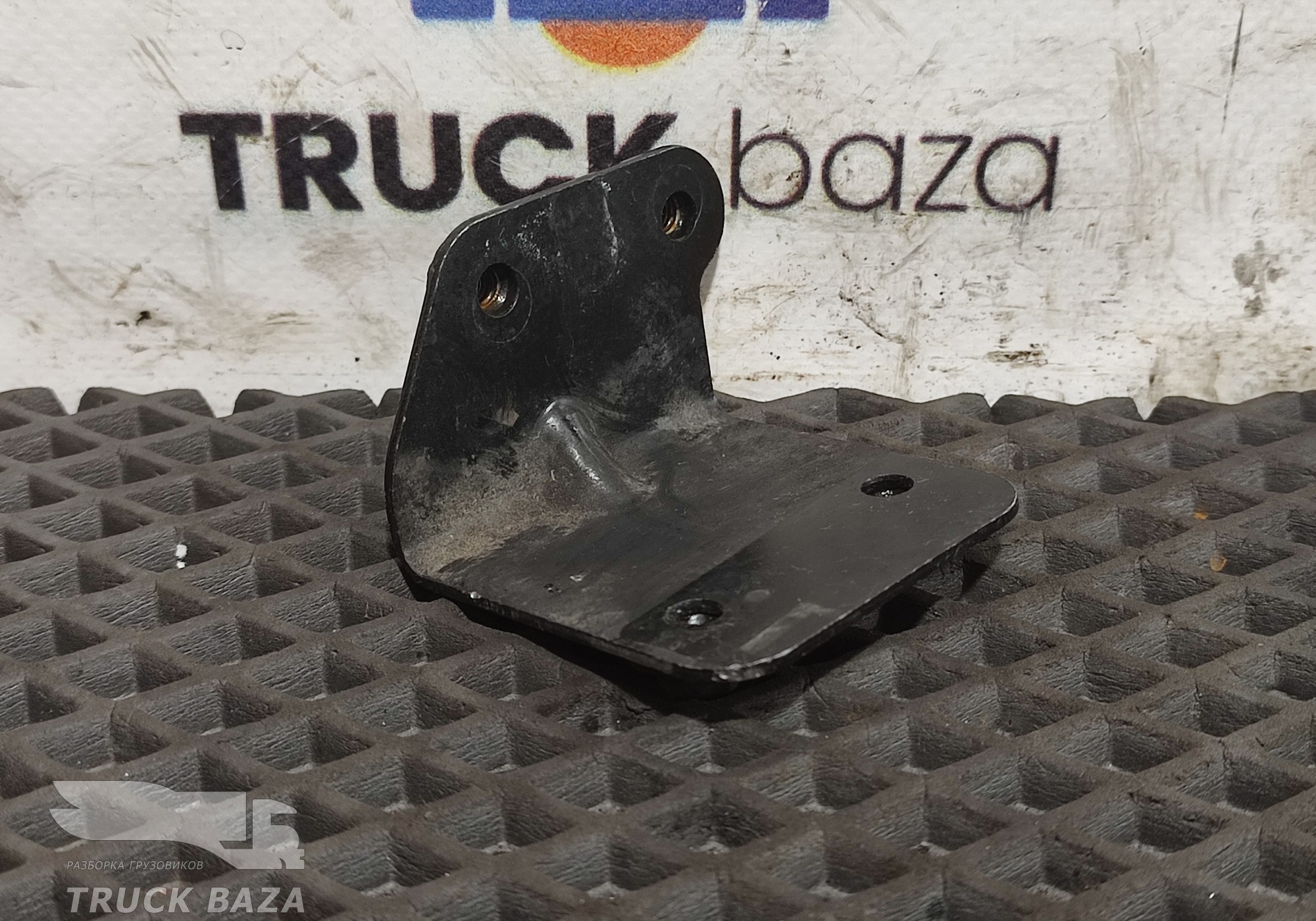 JC462A275ATA Кронштейн для Ford F-MAX (с 2018)