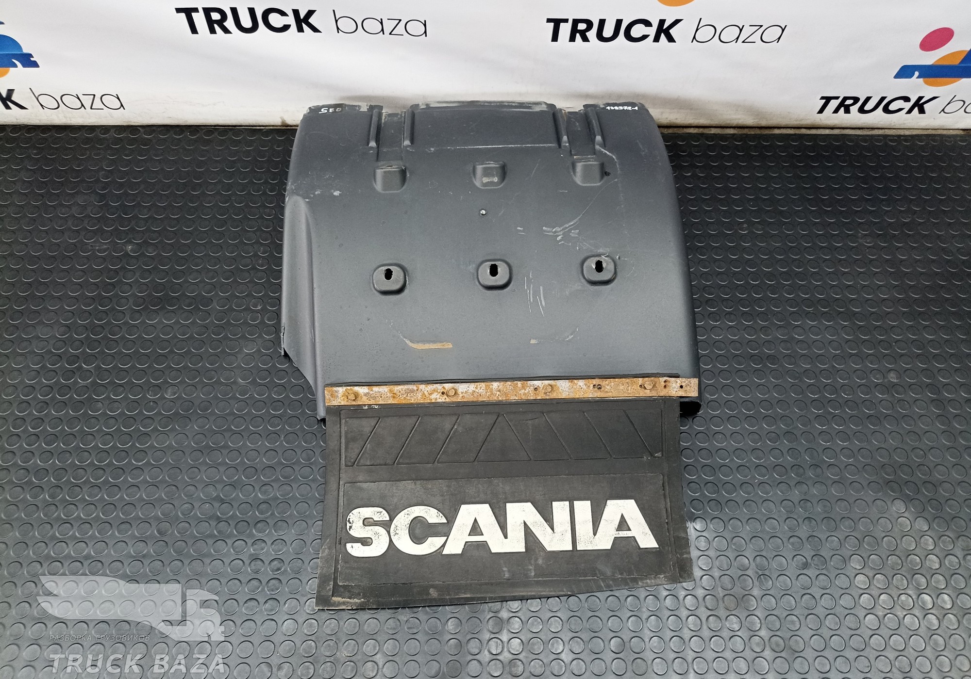 1357600 Крыло заднее правое задняя часть для Scania 4-series T (с 1995 по 2007)