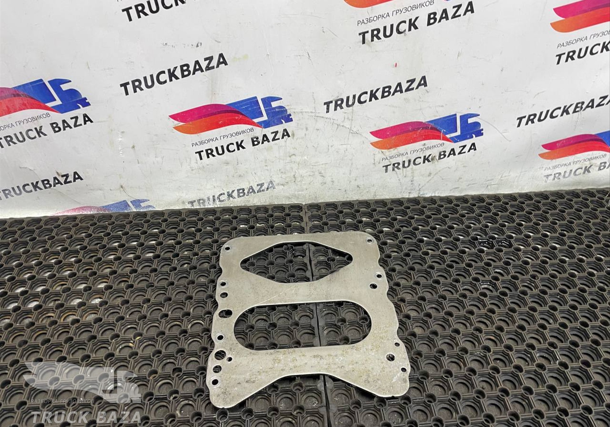 JC466U003AA Защита коленвала для Ford F-MAX (с 2018)