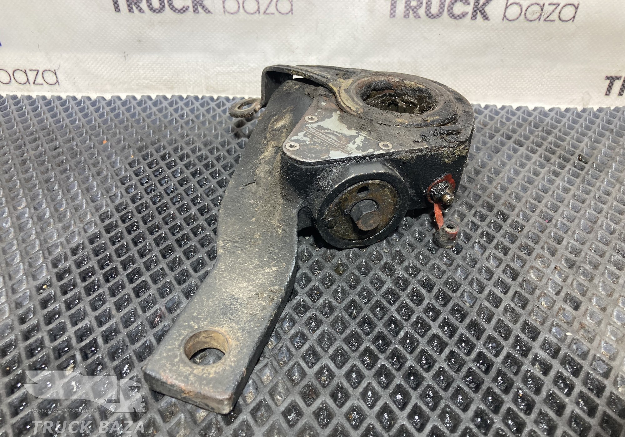 Трещетка тормозная задняя левая