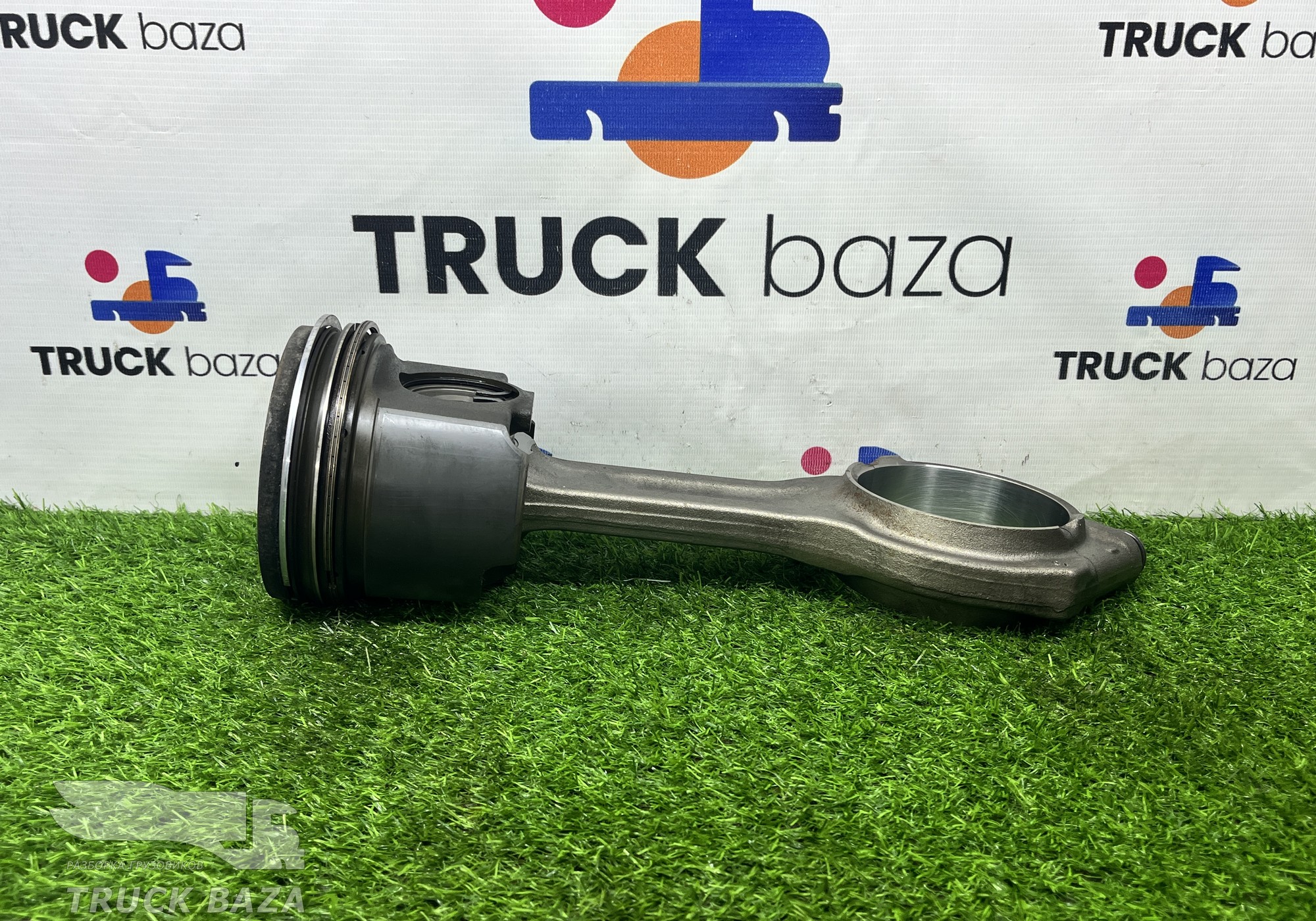 91050100401201 Поршень с шатуном для КАМАЗ 54901