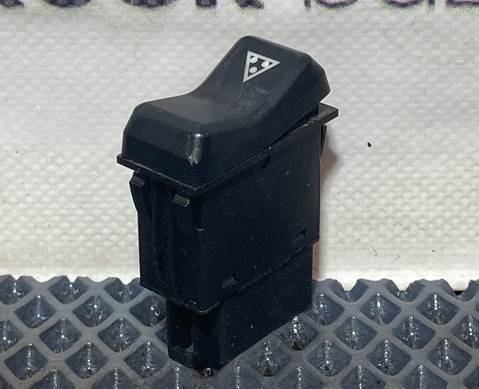 YZ962258050010 Кнопка аварийной сигнализации для Sinotruk Sitrak C7H