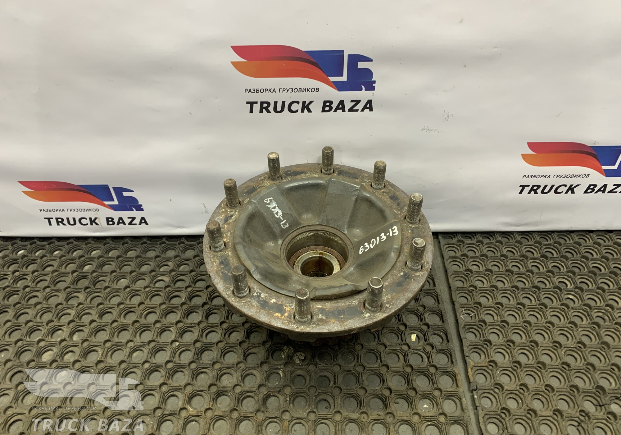 7421022433 Ступица передняя для Volvo