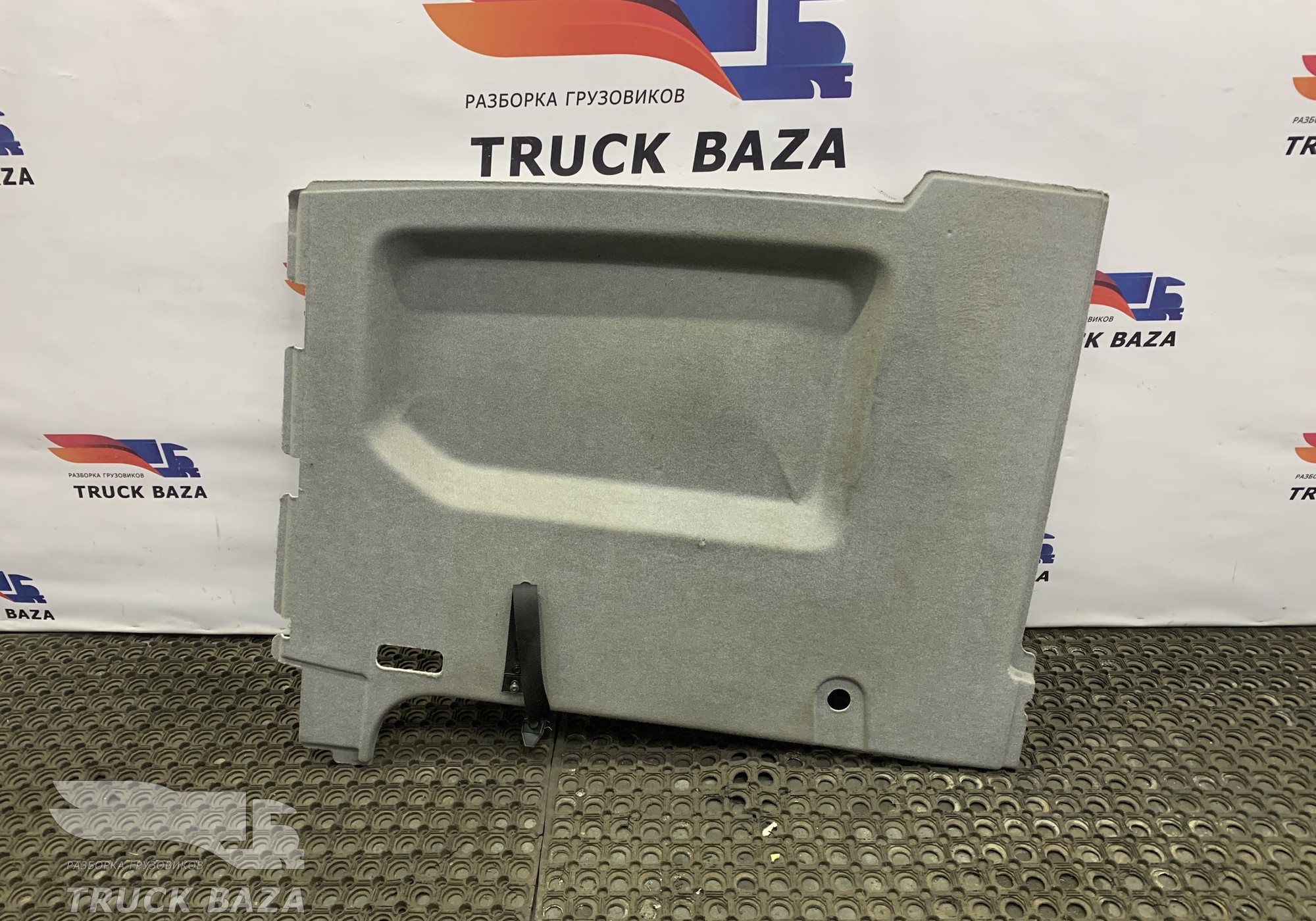 7482518721 Обшивка салона правая для Renault T (с 2013)