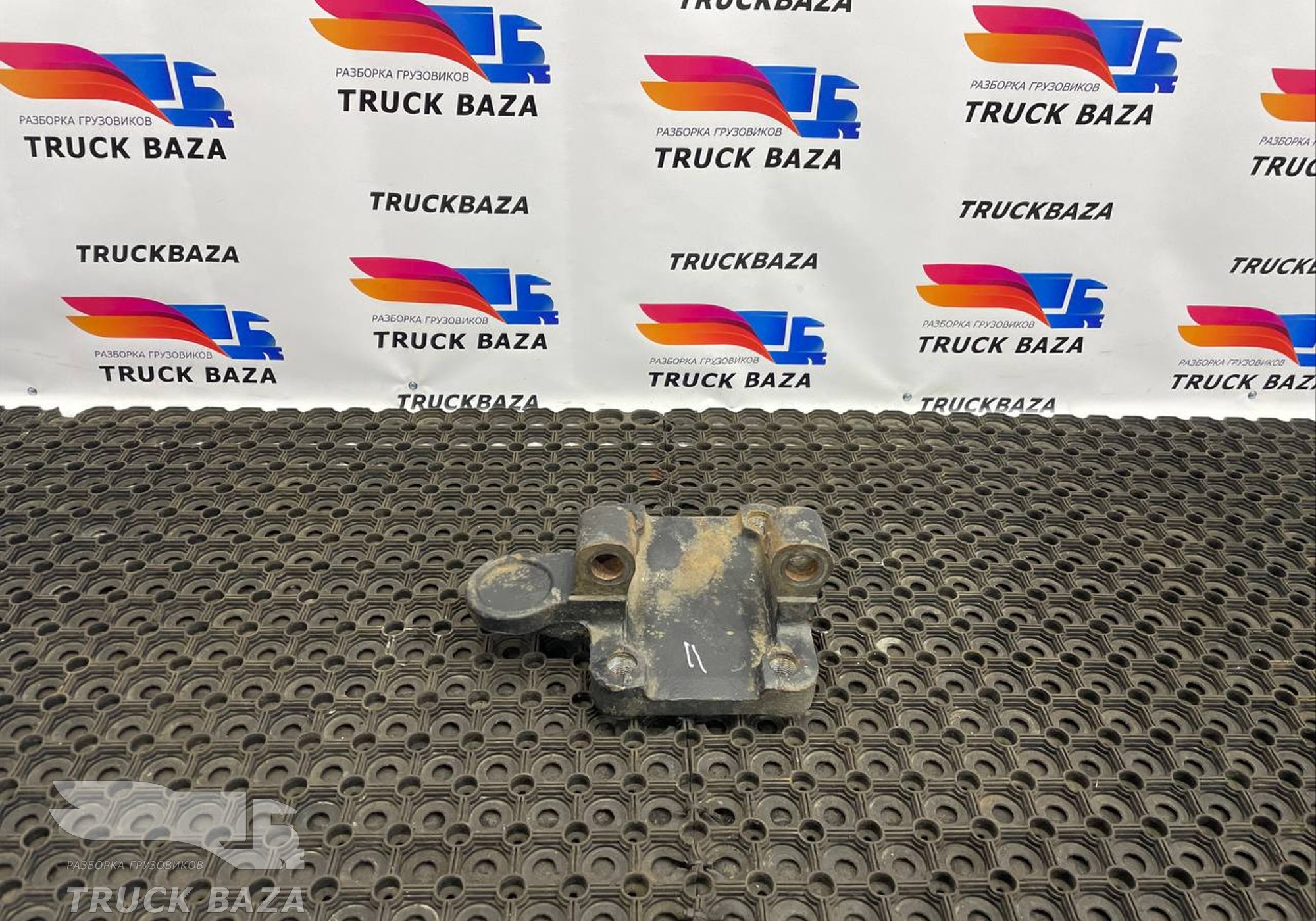 5490291908045 Кронштейн пневморессоры правый для КАМАЗ 54901