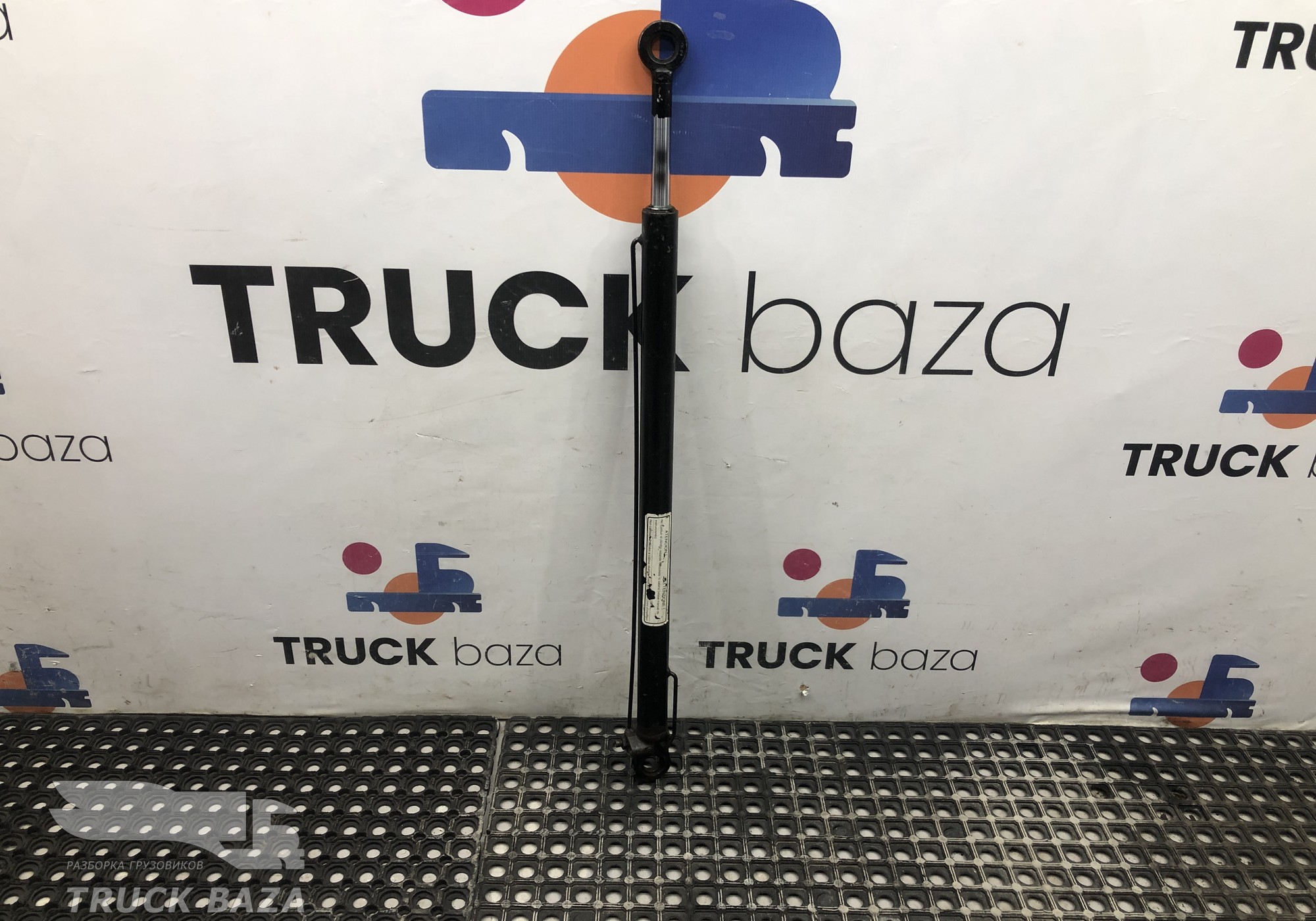 81417236010 Цилиндр подъема кабины для Man TGA (с 2000 по 2007)