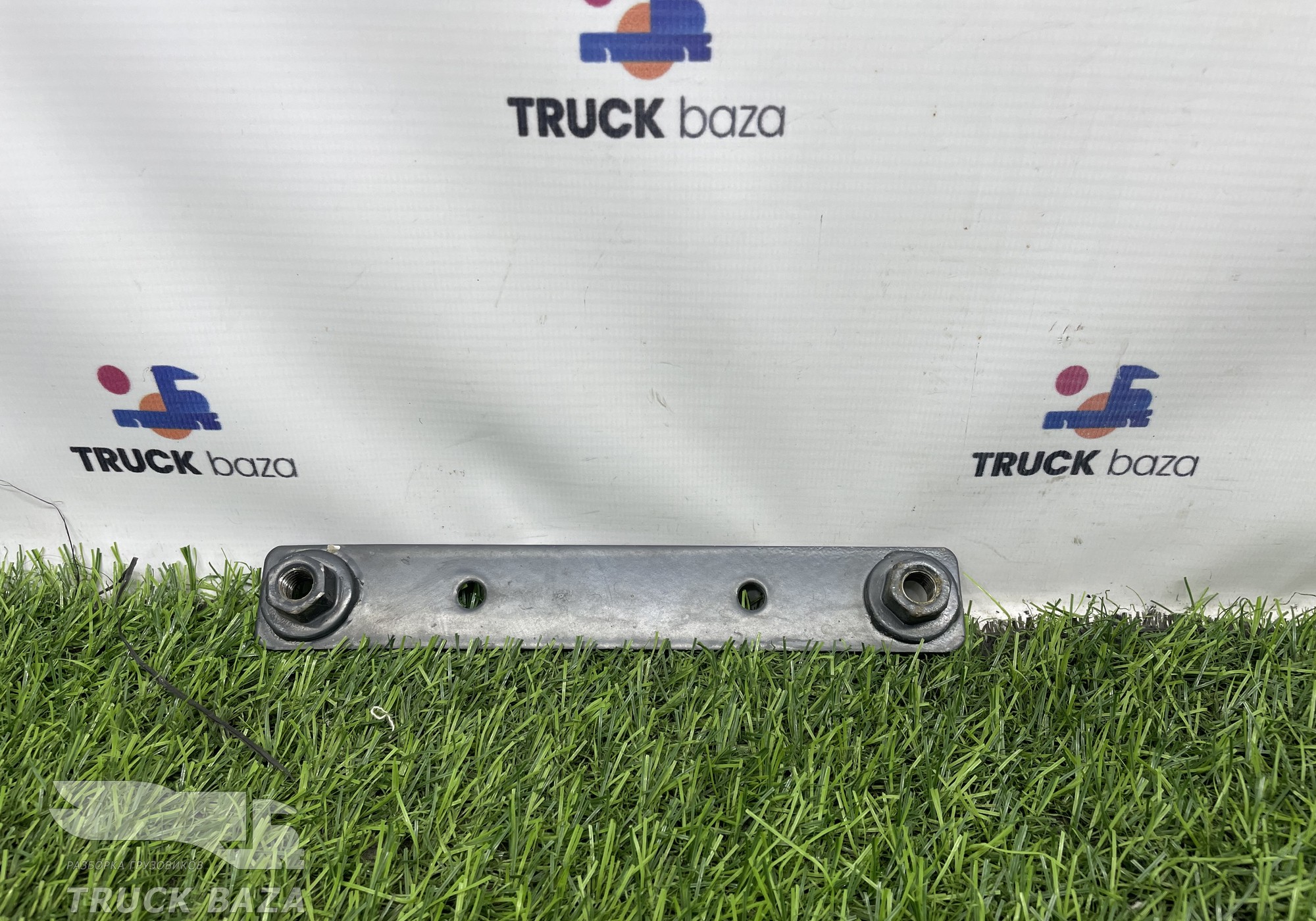 A9438800011 Кронштейн крепления бампера