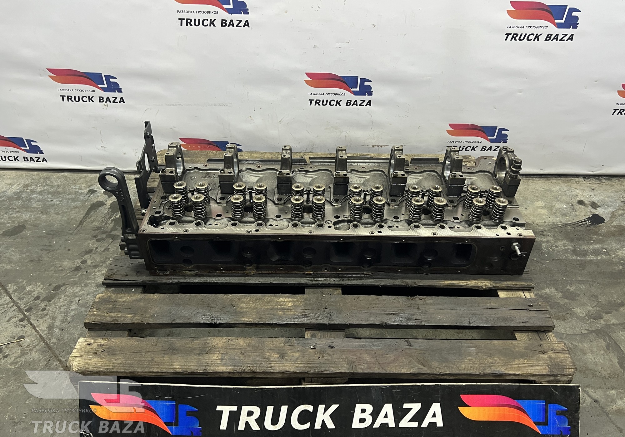 7421754367 Головка блока цилиндров DTI13 для Renault T