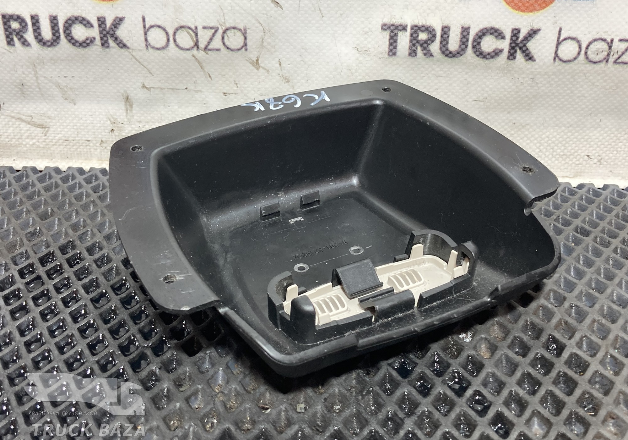 549018219282 Накладка торпедо для КАМАЗ 54901
