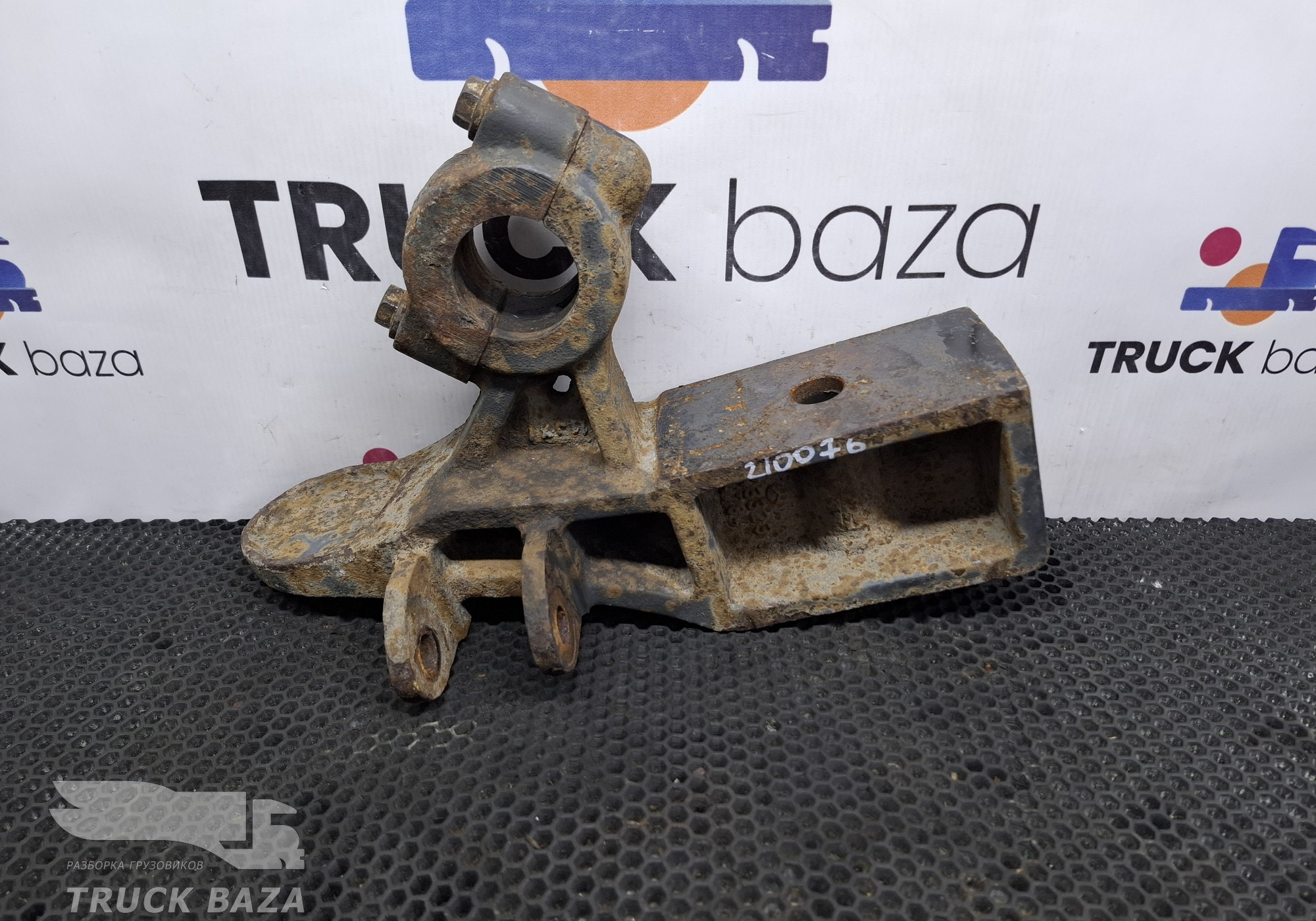 A9433234784 Кронштейн переднего стабилизатора правый для Mercedes-Benz Actros