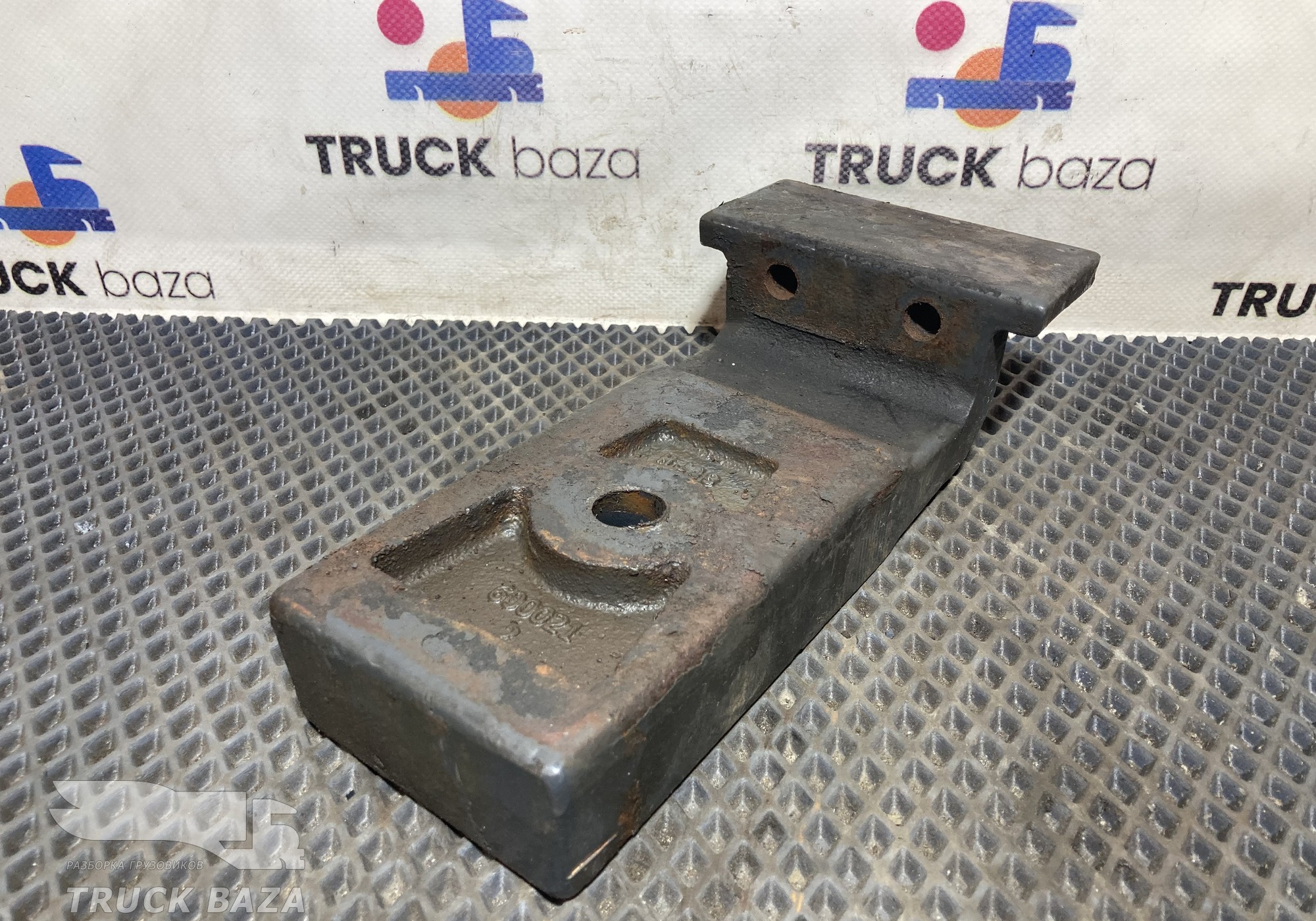 1485740 Кронштейн переднего стабилизатора для Scania 4-series T (с 1995 по 2007)