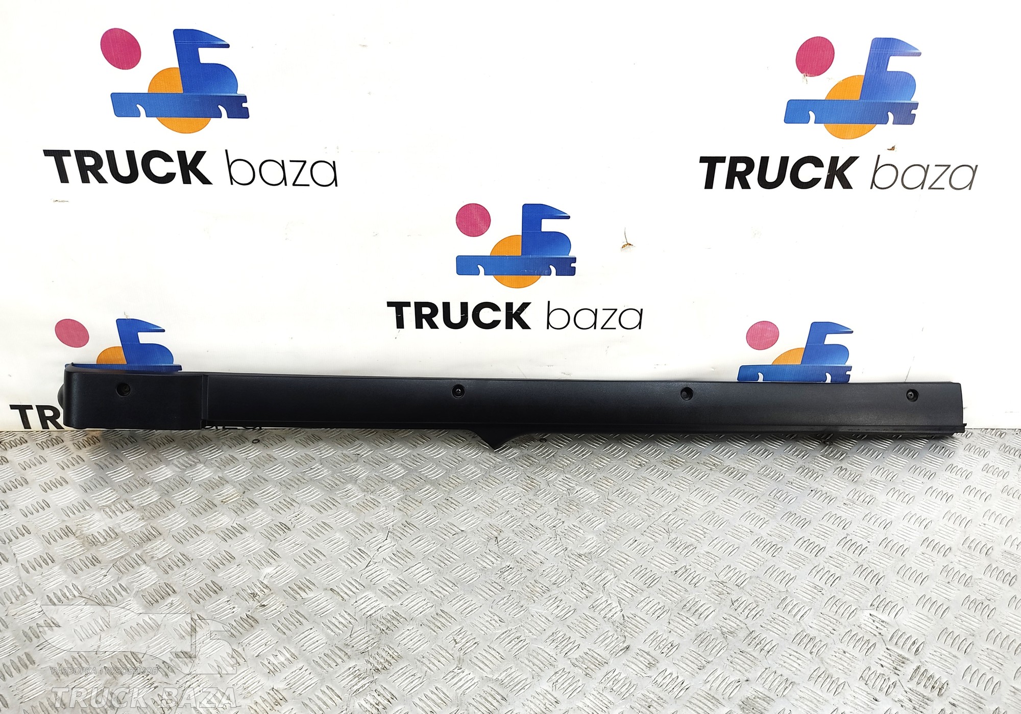 DZ14251971012 Молдинг крыши кабины правый для Shacman X3000 (с 2014)