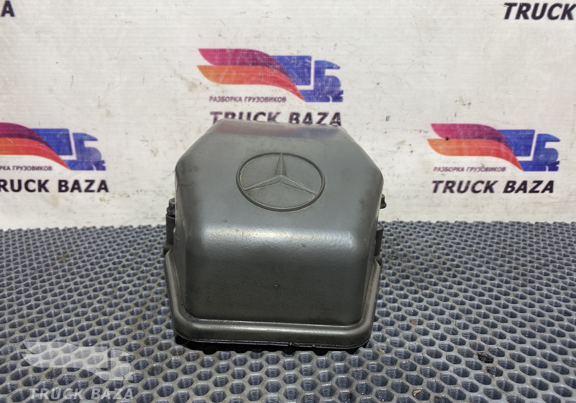 A4570100930 Крышка головки блока цилиндров для Mercedes-Benz Axor