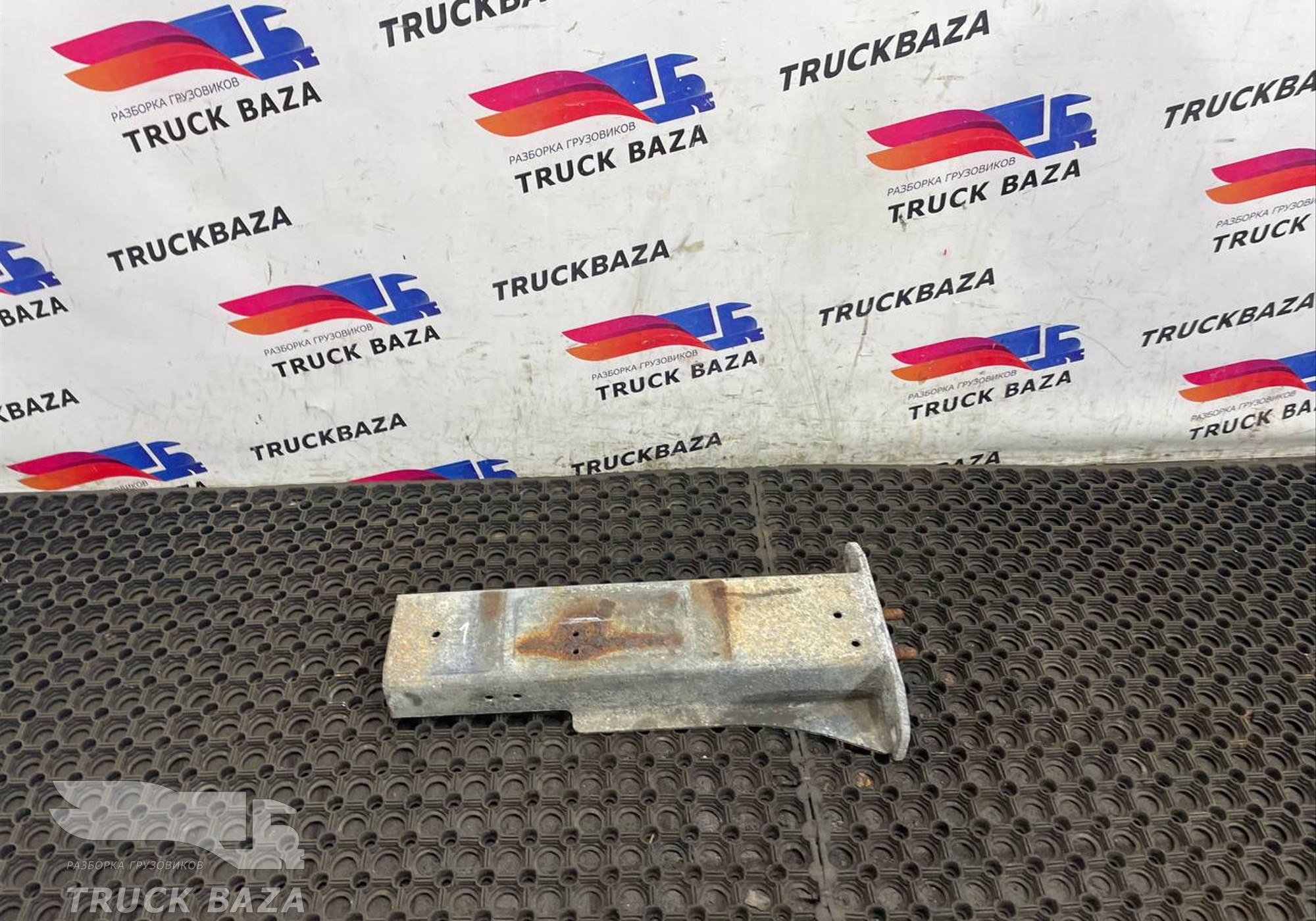1059650 Опора пола ШМИТЦ для Полуприцепы Schmitz