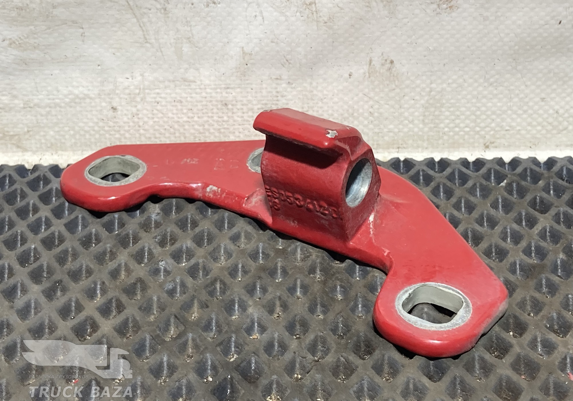 Ответная часть петли двери передней для Mercedes-Benz Actros New Actros MP4 (с 2011)