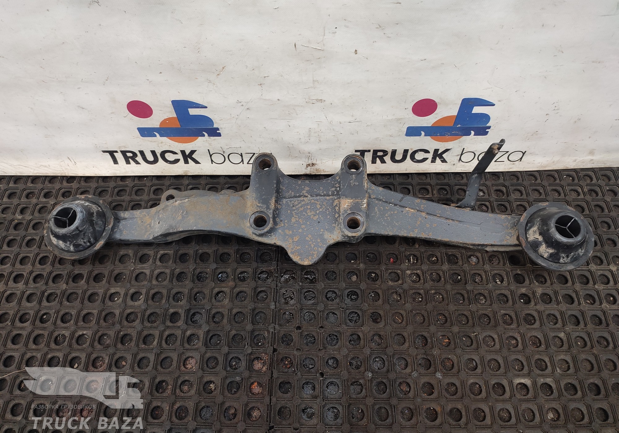 A9603283541 Кронштейн пневморессоры правый для Mercedes-Benz Actros New Actros MP4 (с 2011)