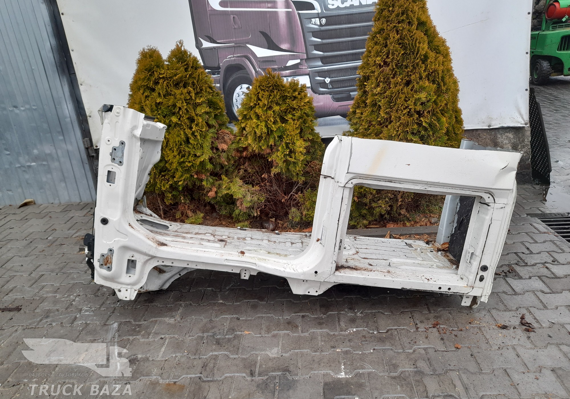 Четверть кабины левая нижняя часть для Volvo FH 4 (с 2012)