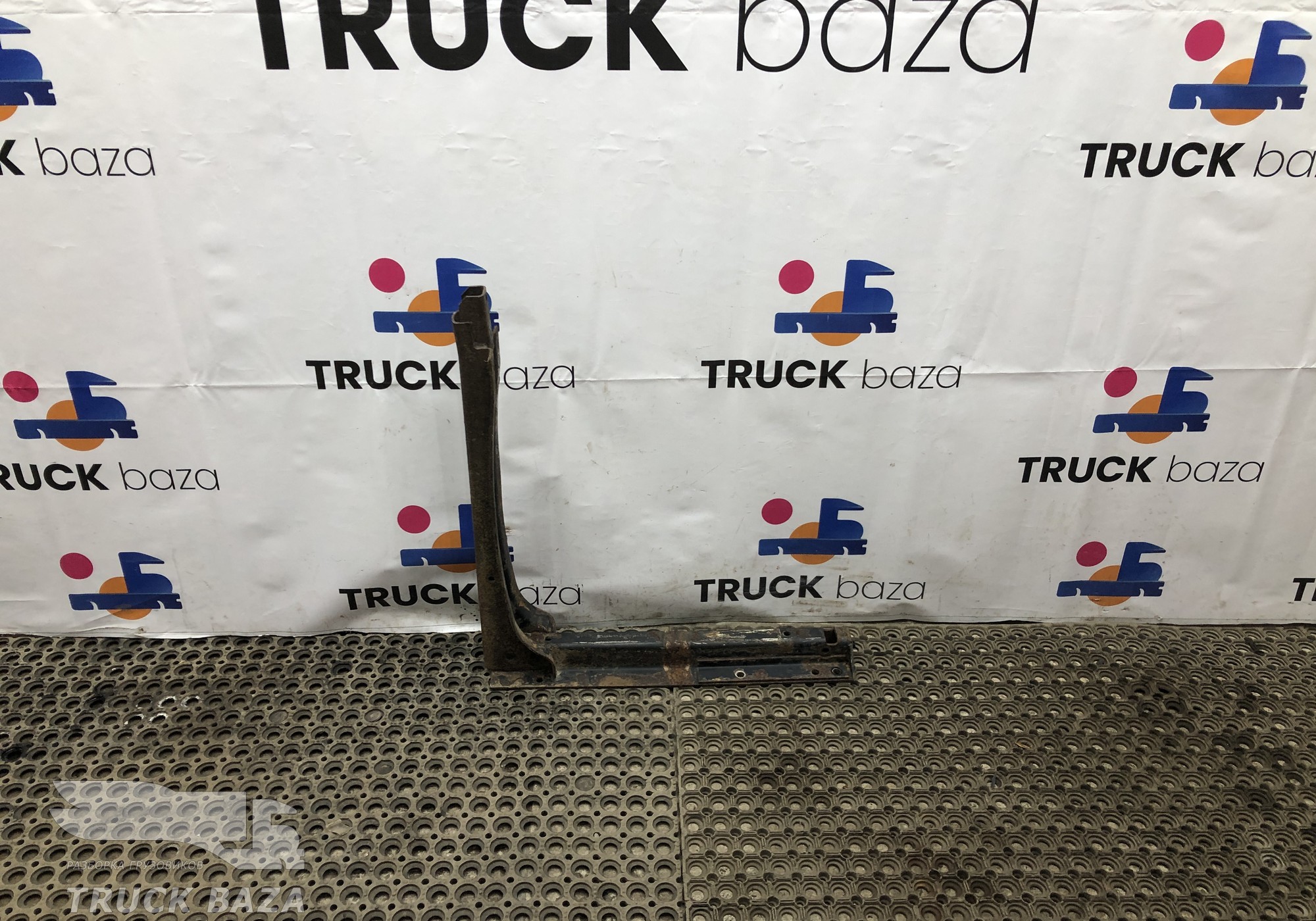 54901110110401 Кронштейн топливного бака для КАМАЗ 54901