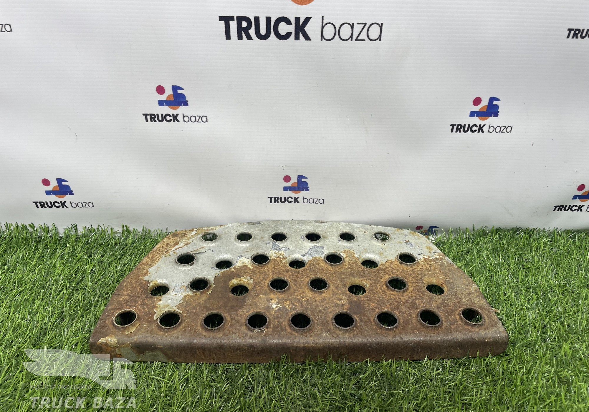 81615105187 Площадка подножки для Man TGM III (с 2013)