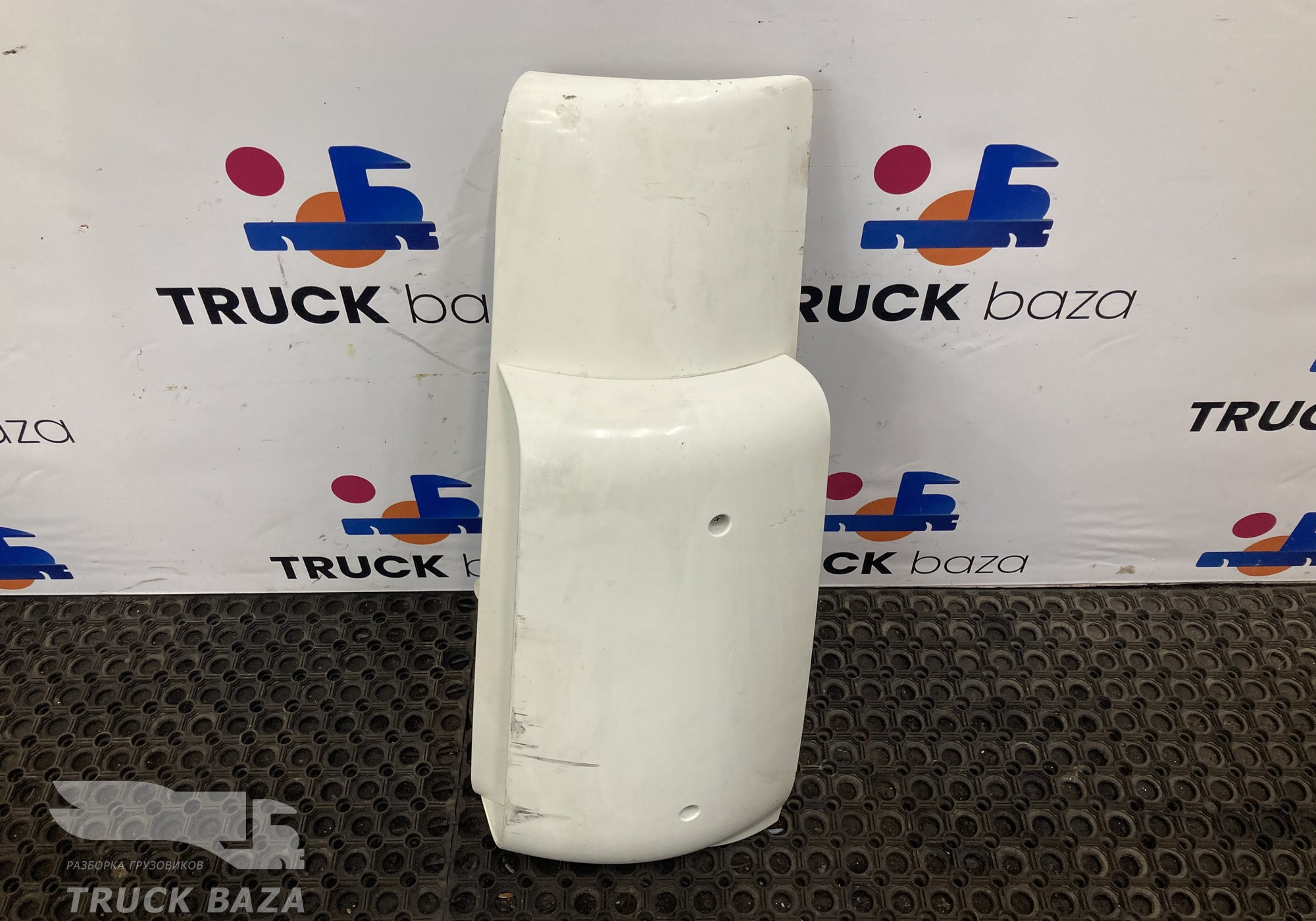 1400009 Дефлектор кабины левый для Daf XF105 (с 2005)