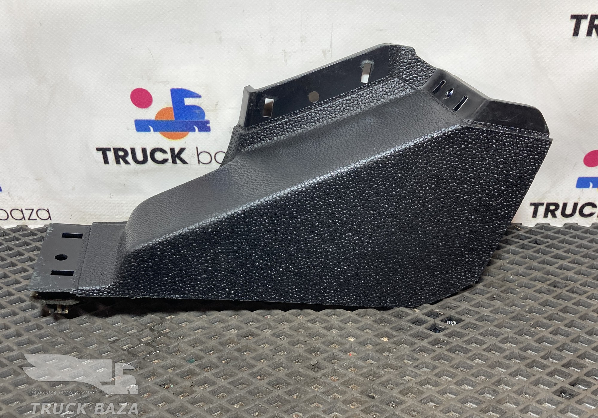 JC46E12024AB Накладка внутренняя на порог левая для Ford F-MAX (с 2018)